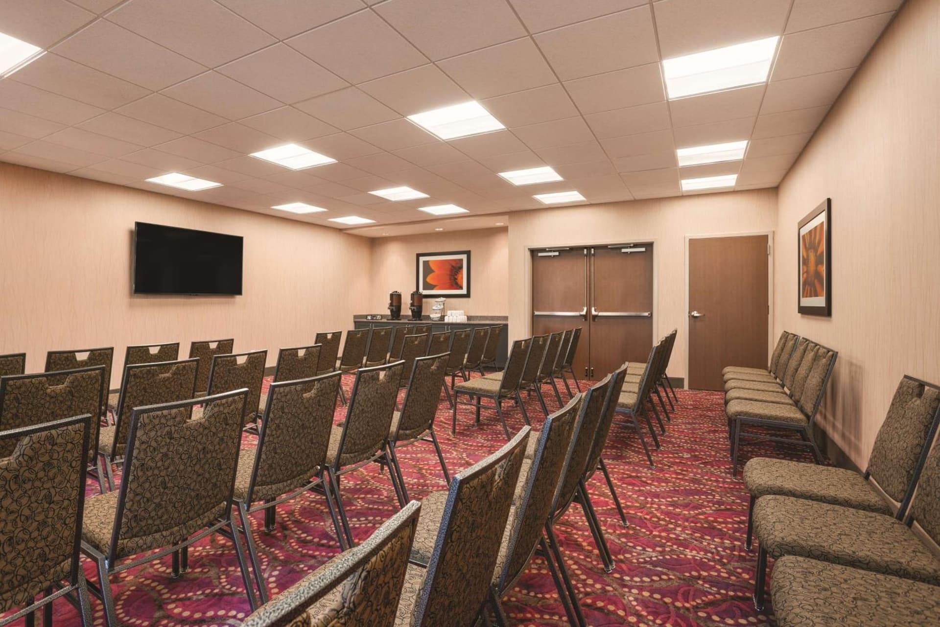 Homewood Suites by Hilton Ankeny gallery photo in Ankeny, IA — image 4