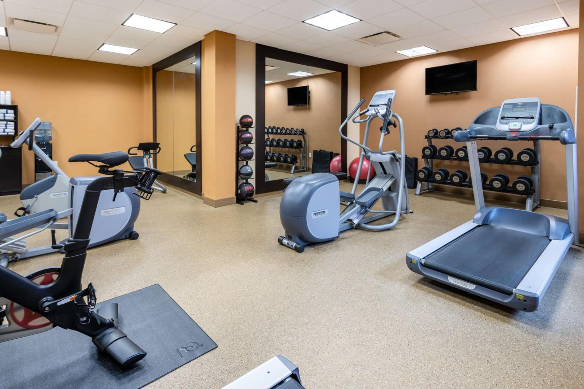 Hilton Garden Inn Roanoke gallery photo in Roanoke, VA — image 21