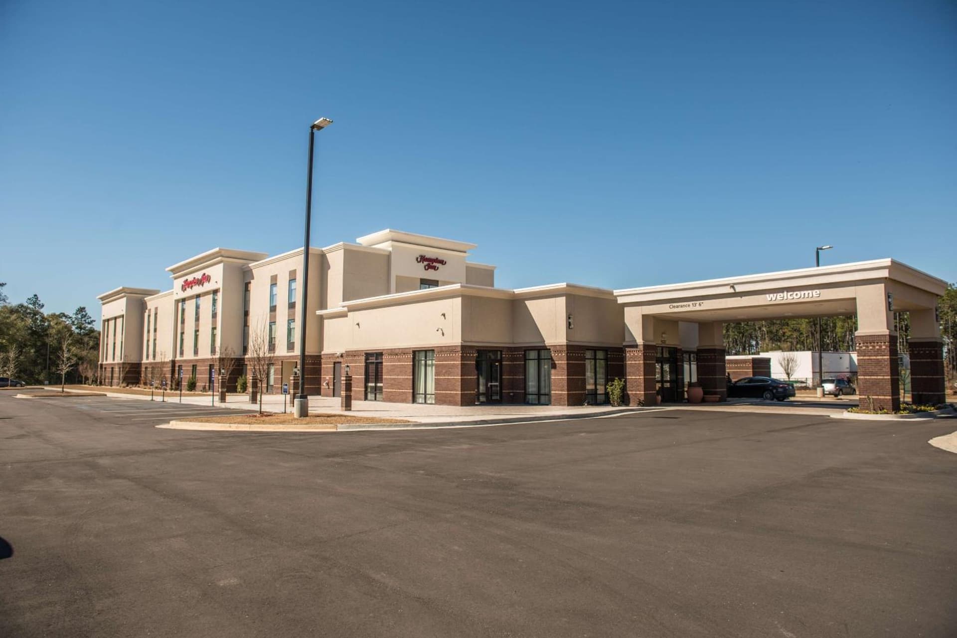 Hampton Inn Bainbridge, GA featured exterior or lobby in Bainbridge, GA — similar hotel