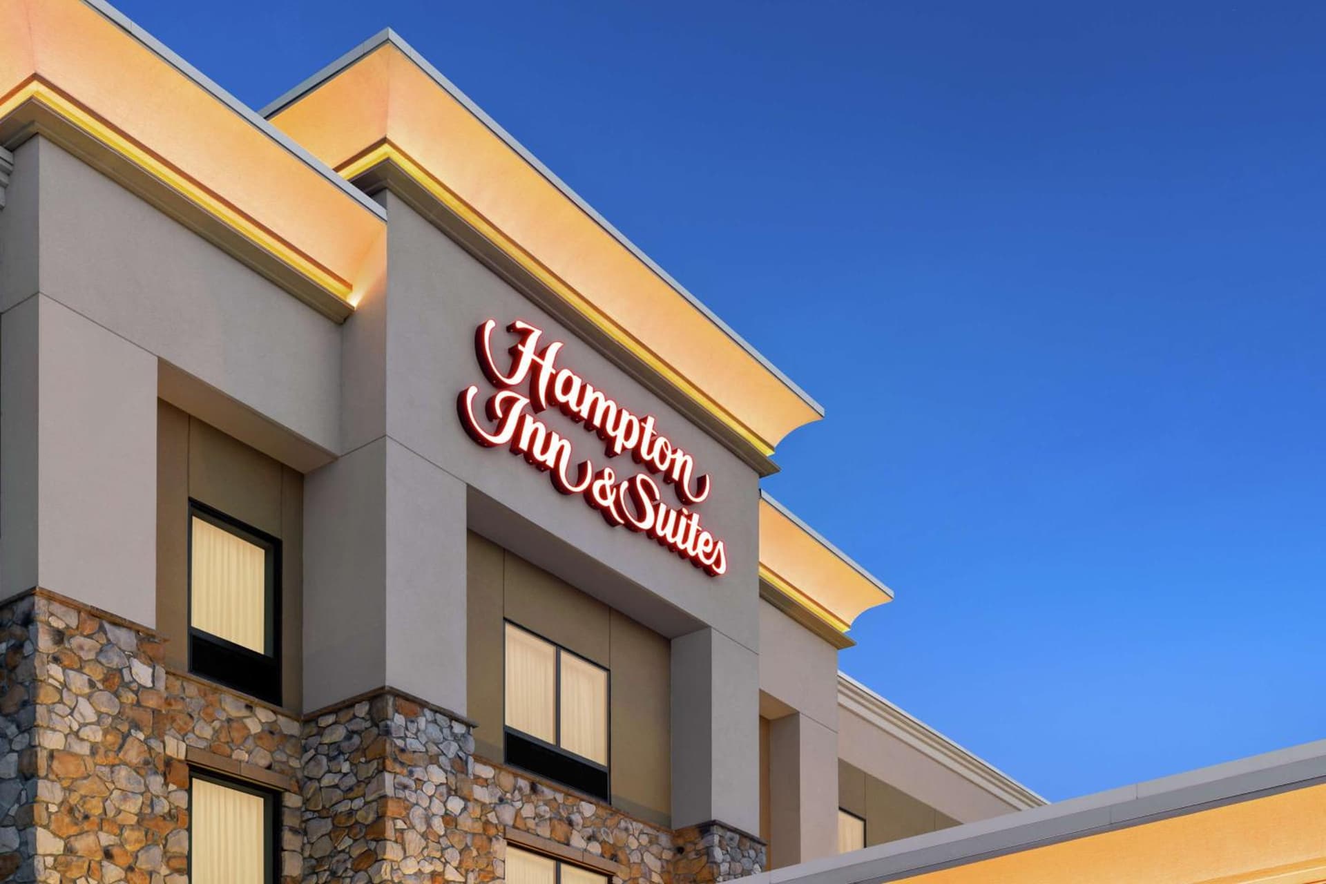 Hampton Inn & Suites Mount Joy/Lancaster West, Pa interior in Manheim, PA — gallery photo 2