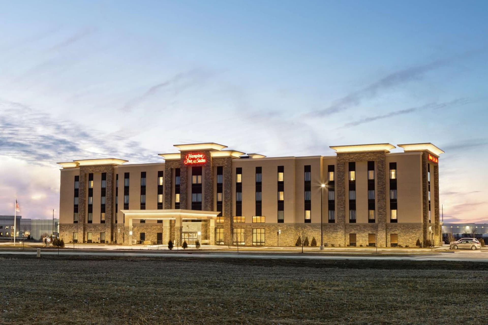 Hampton Inn & Suites Minooka interior in Channahon, IL — gallery photo 2