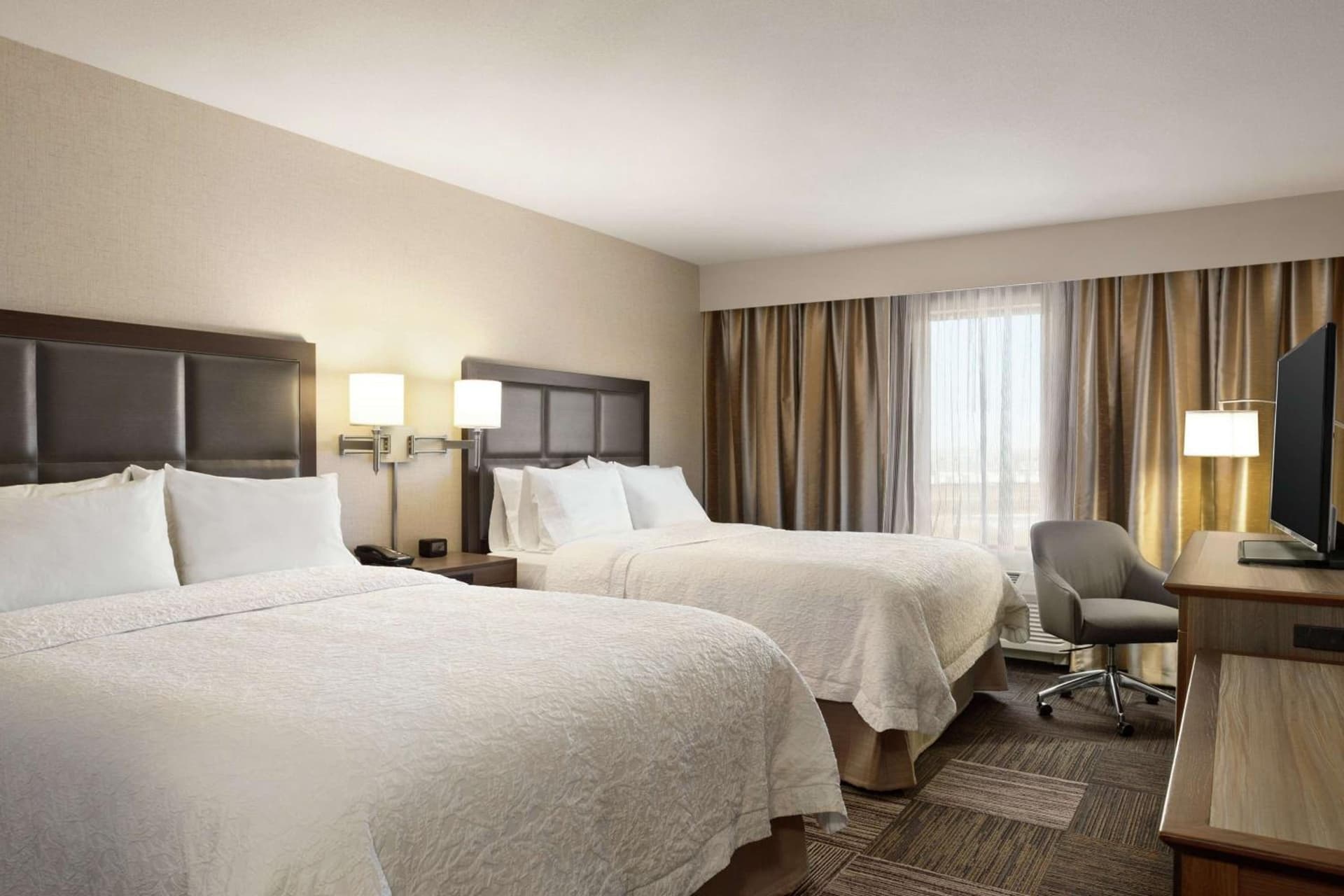 Hampton Inn & Suites Minooka gallery photo in Channahon, IL — image 19