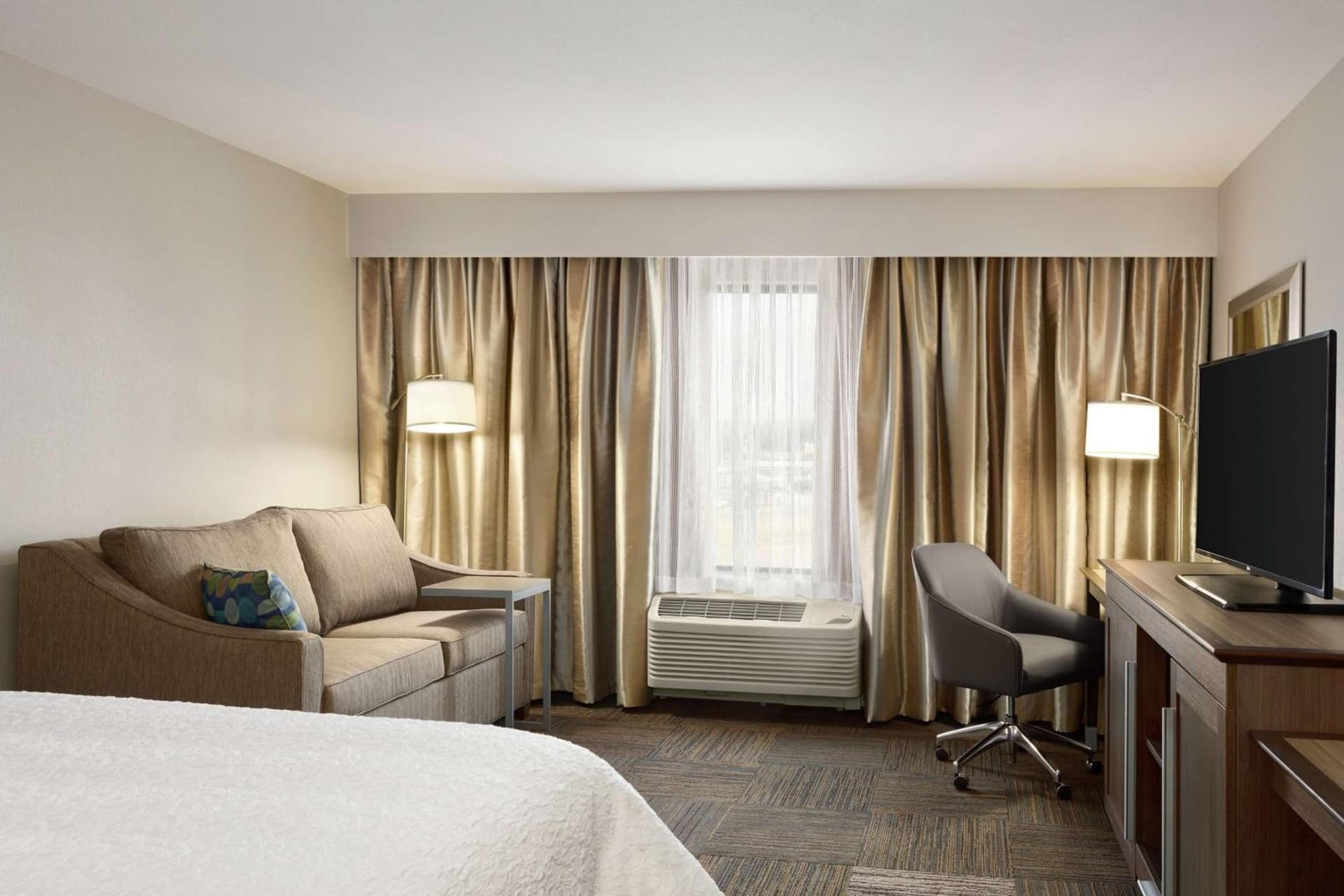 Hampton Inn & Suites Minooka gallery photo in Channahon, IL — image 8