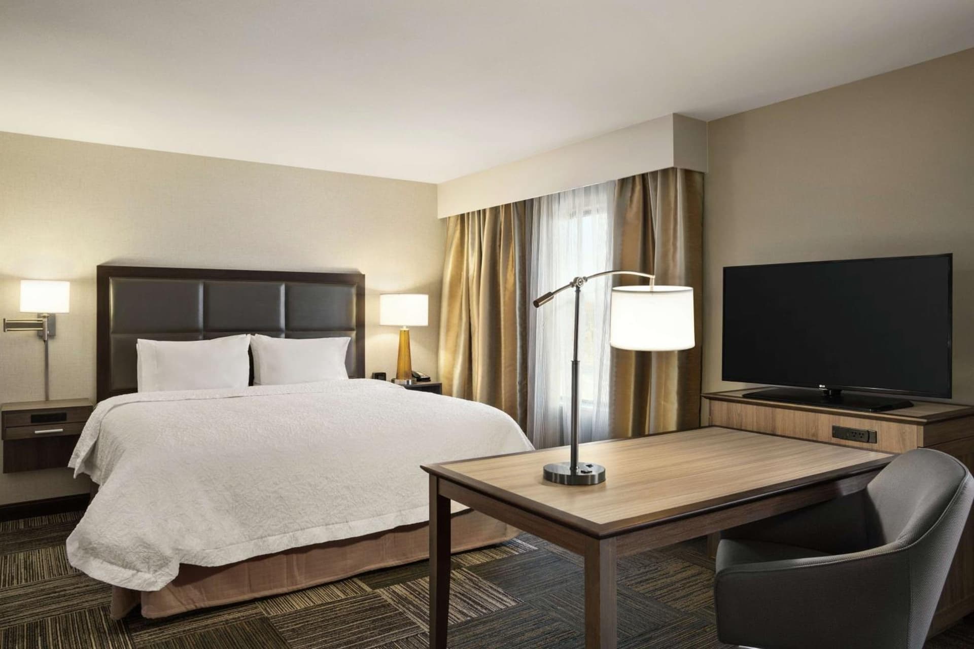 Hampton Inn & Suites Minooka gallery photo in Channahon, IL — image 25