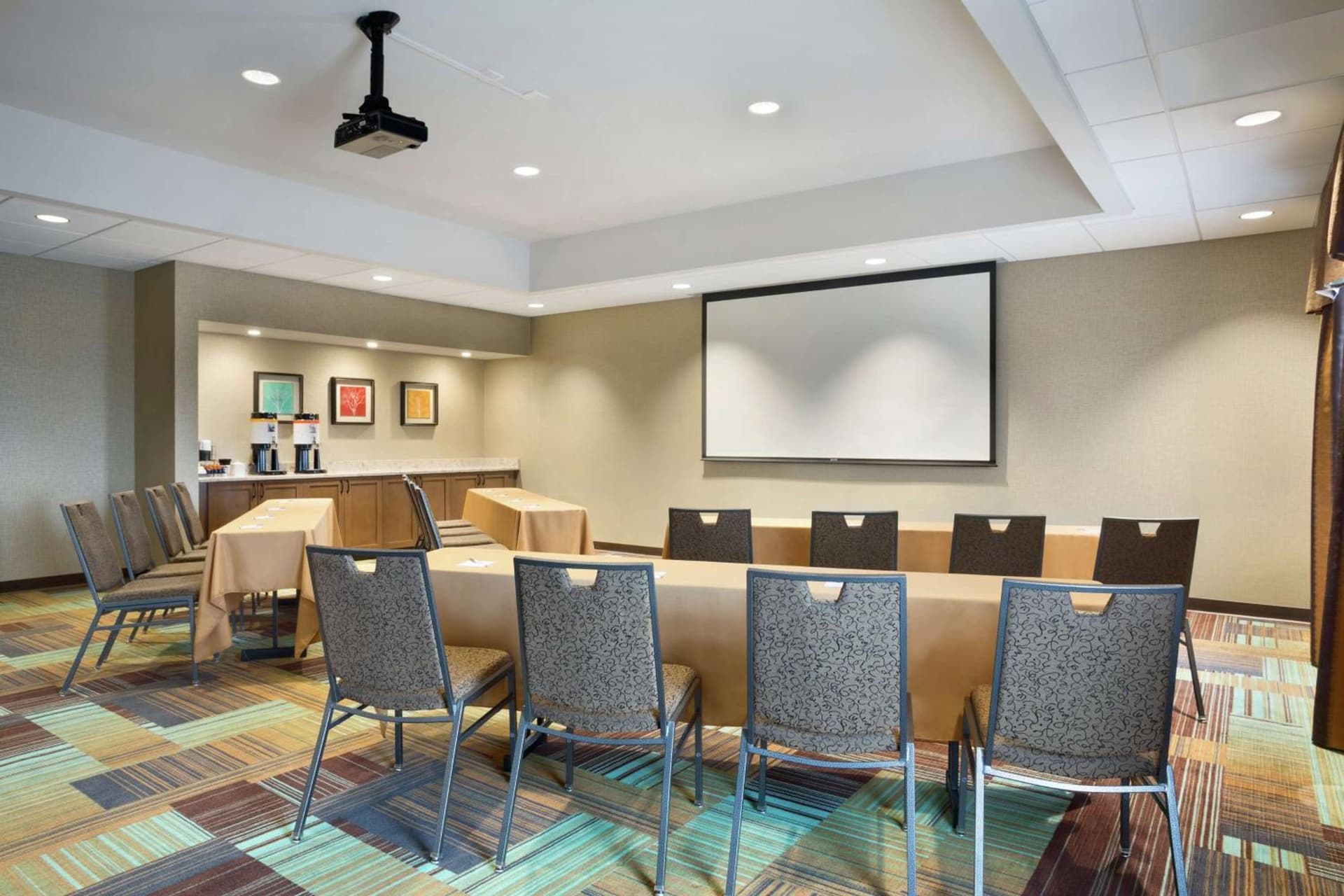 Hampton Inn & Suites Minooka gallery photo in Channahon, IL — image 4