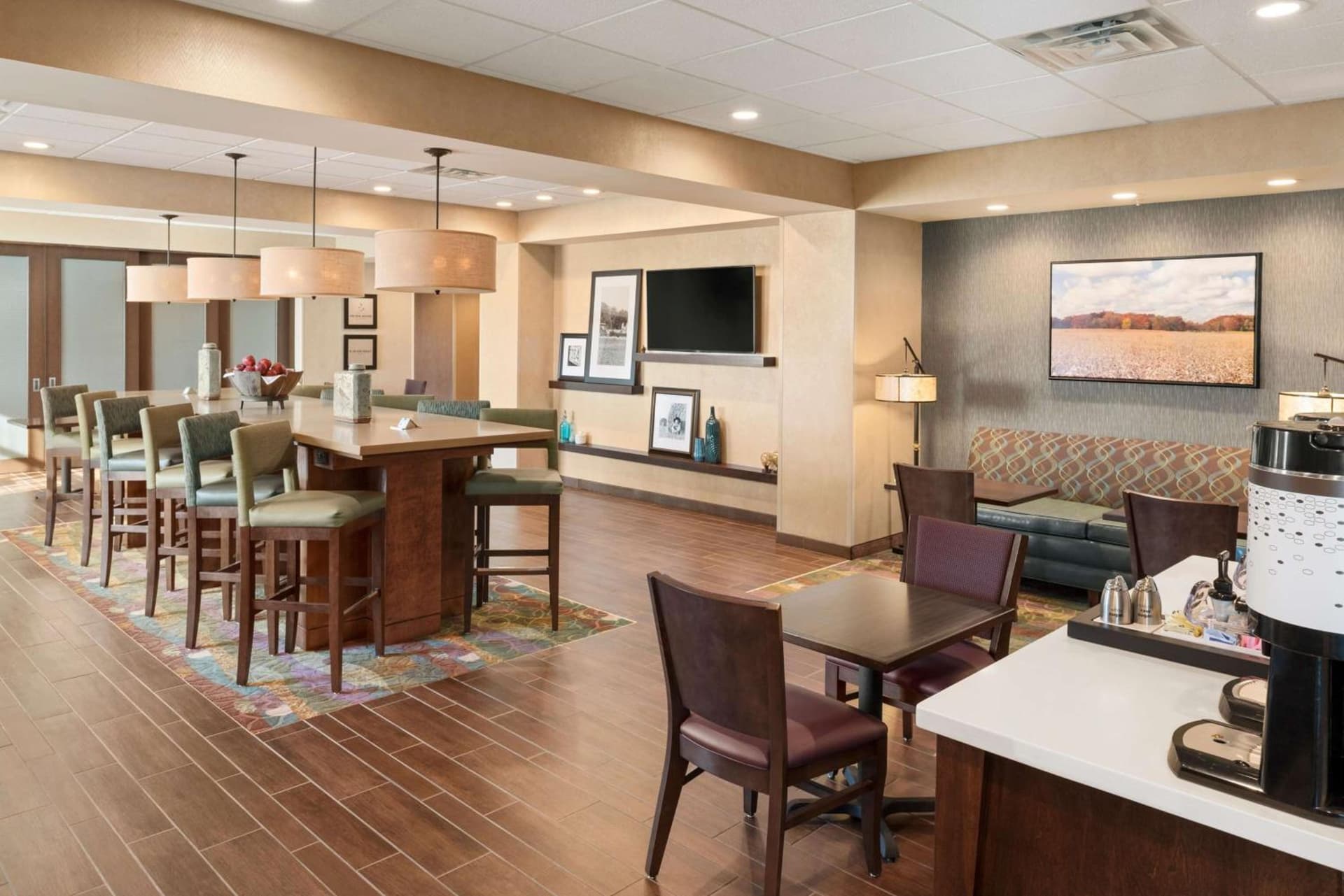 Hampton Inn Lincoln Airport, Ne interior in Lincoln, NE — gallery photo 2
