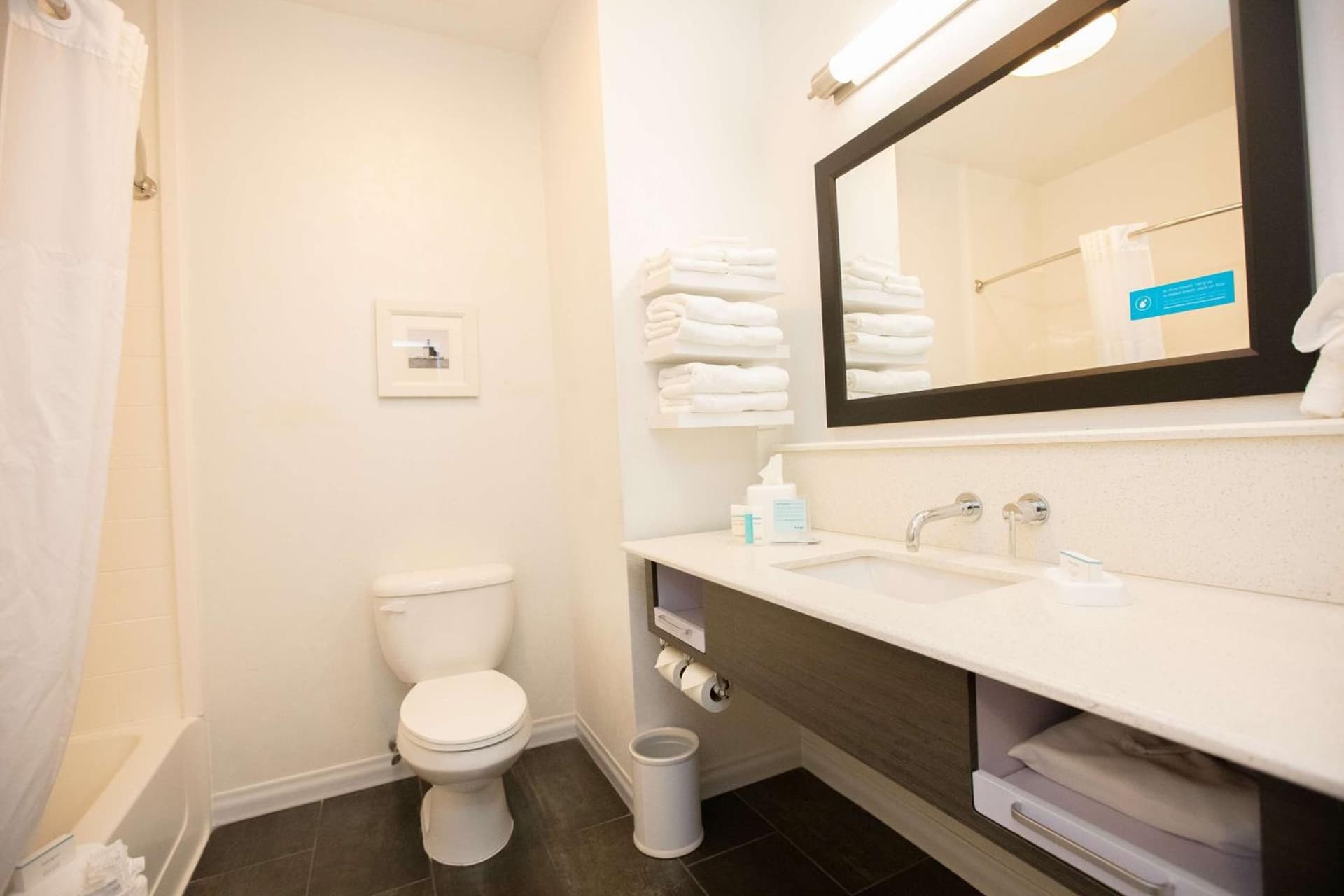 Hampton Inn Toledo Oregon gallery photo in Oregon, OH — image 35