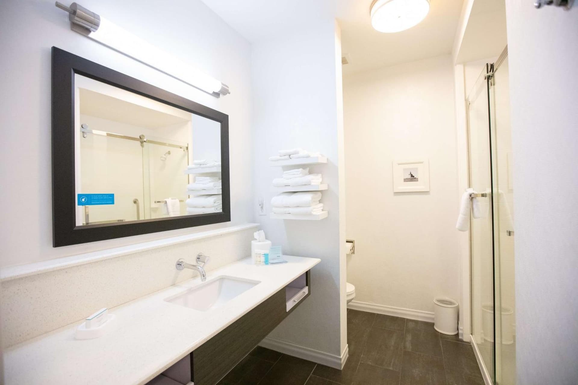 Hampton Inn Toledo Oregon gallery photo in Oregon, OH — image 19