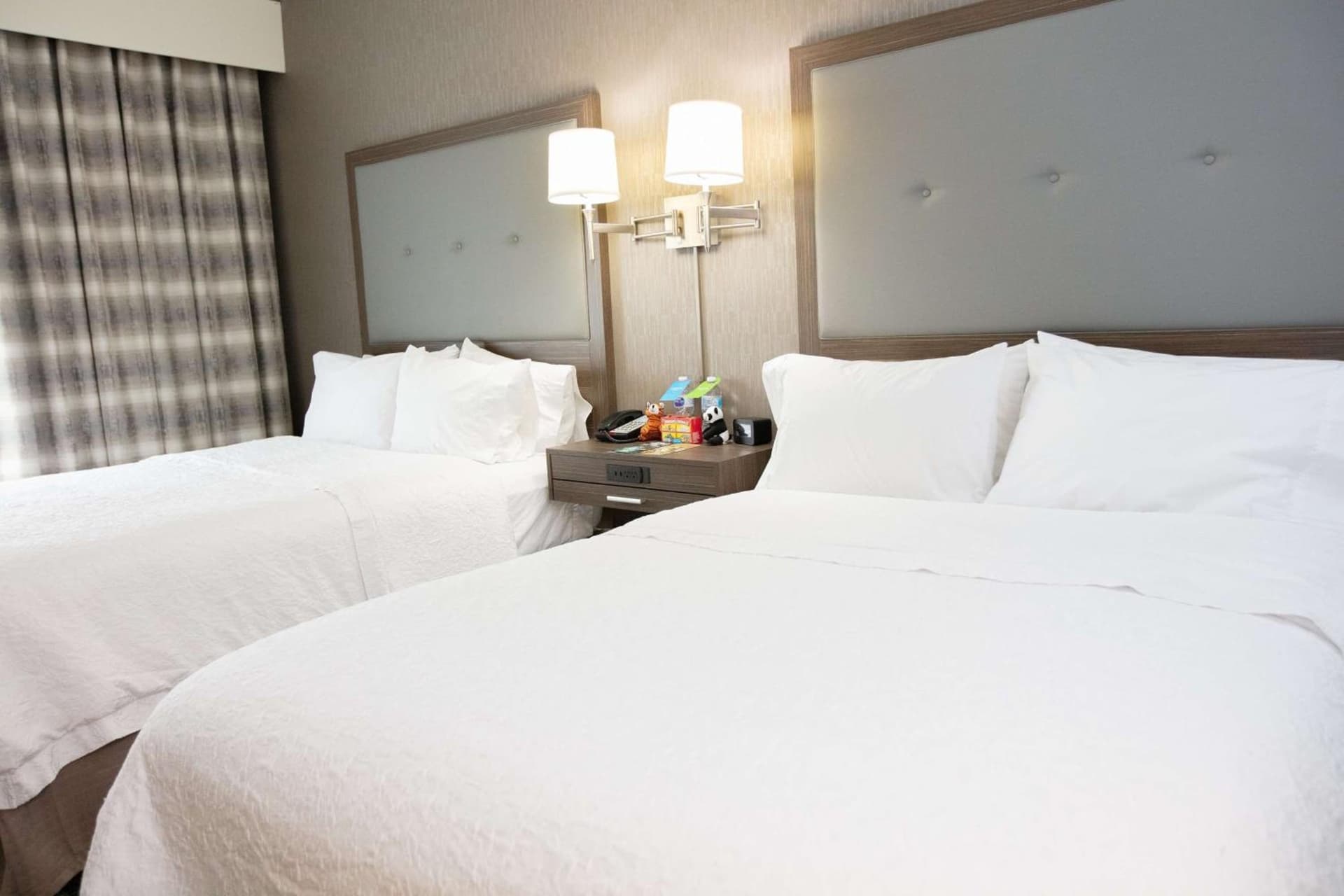 Hampton Inn Toledo Oregon gallery photo in Oregon, OH — image 24