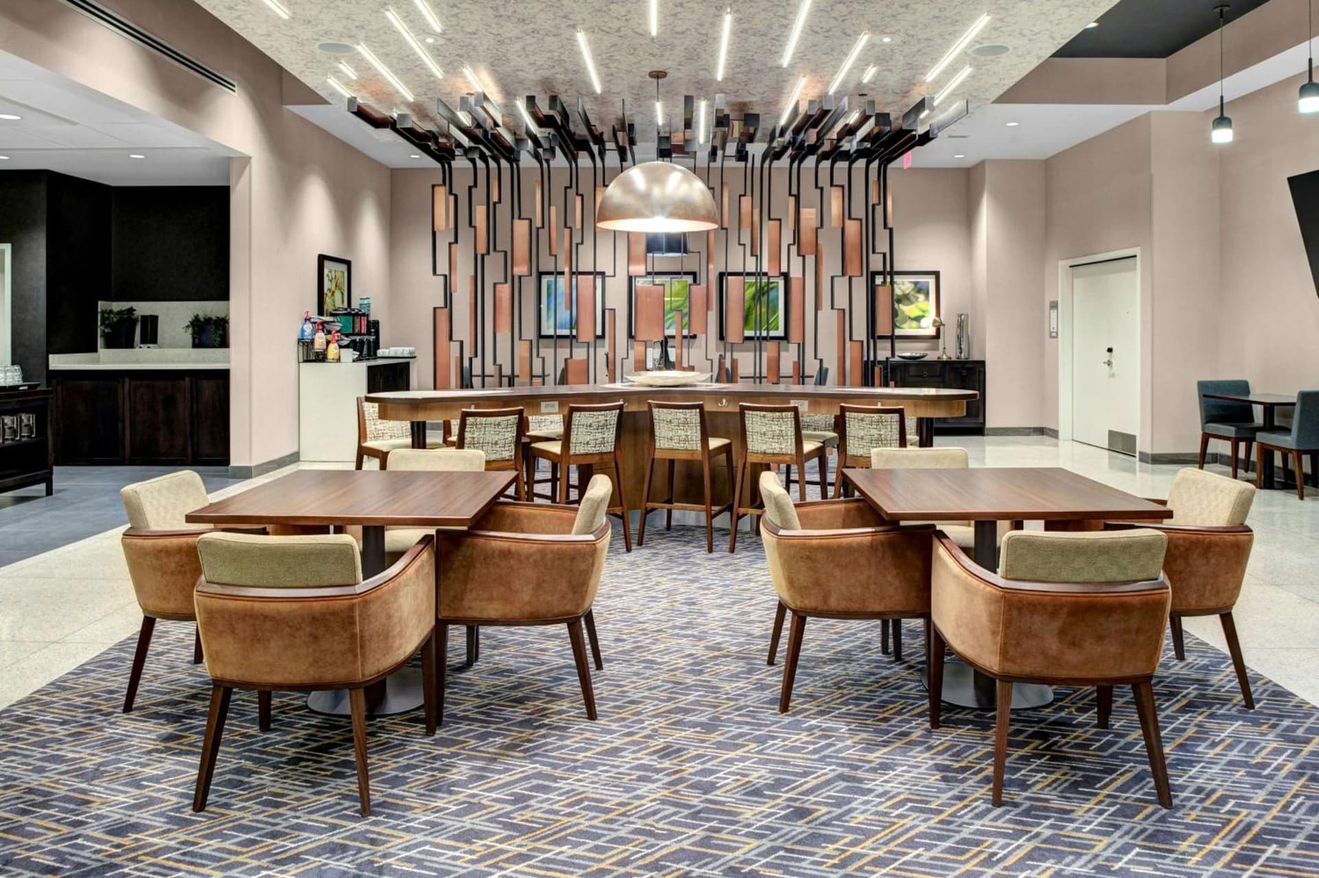 Homewood Suites by Hilton Richmond-Downtown interior in Richmond, VA — gallery photo 2