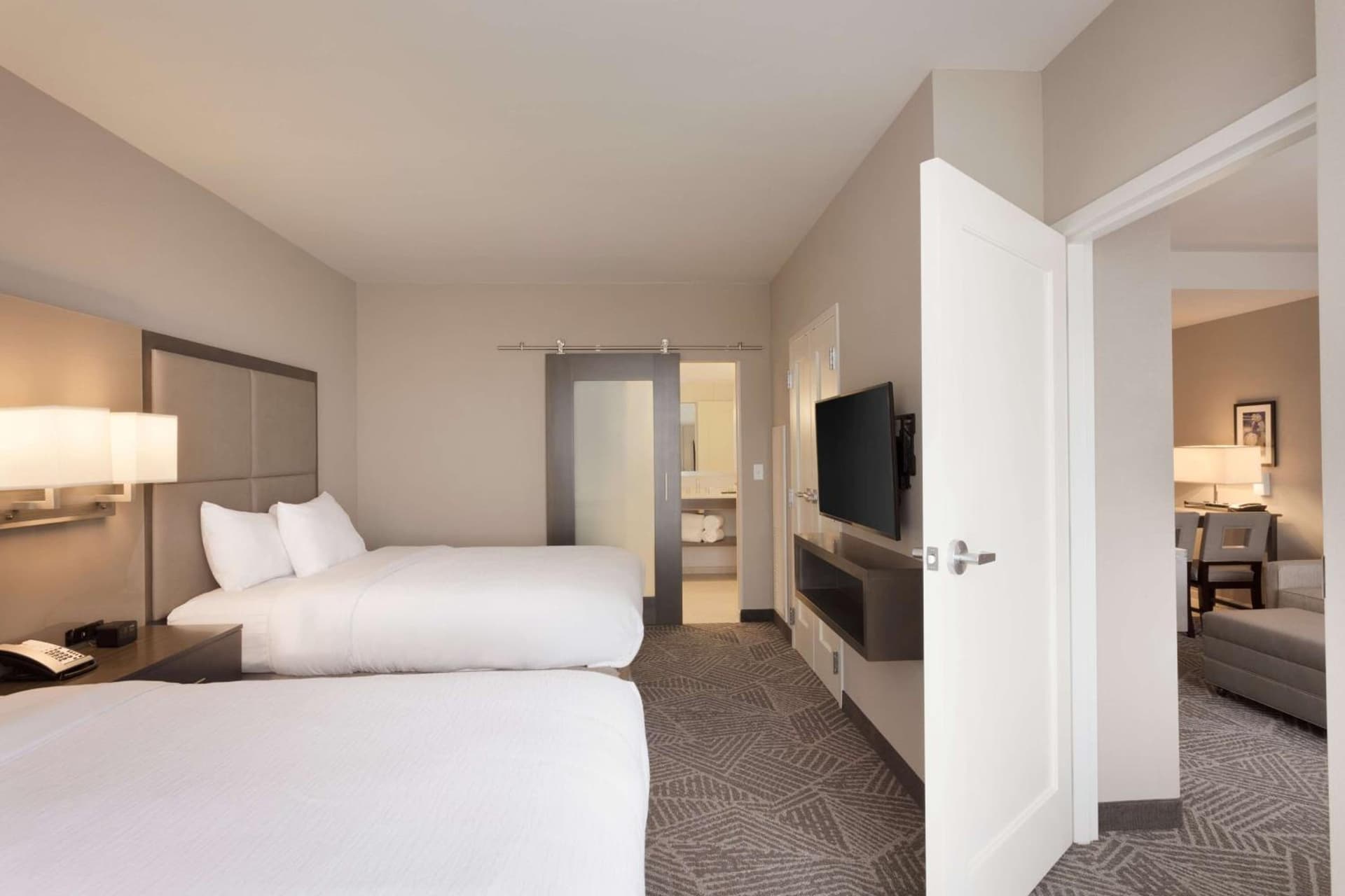 Embassy Suites by Hilton Kansas City Olathe gallery photo in Olathe, KS — image 25