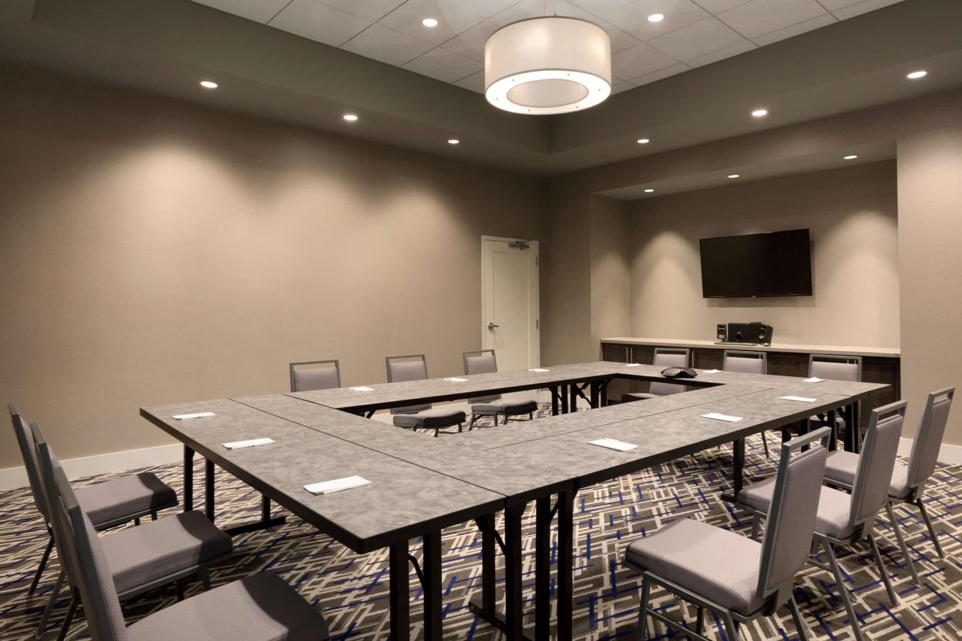 Embassy Suites by Hilton Kansas City Olathe gallery photo in Olathe, KS — image 26