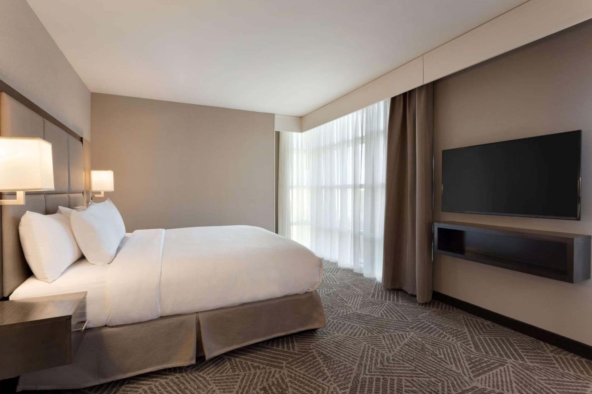 Embassy Suites by Hilton Kansas City Olathe gallery photo in Olathe, KS — image 24