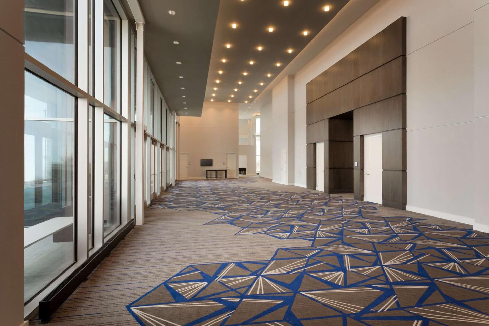 Embassy Suites by Hilton Kansas City Olathe gallery photo in Olathe, KS — image 7