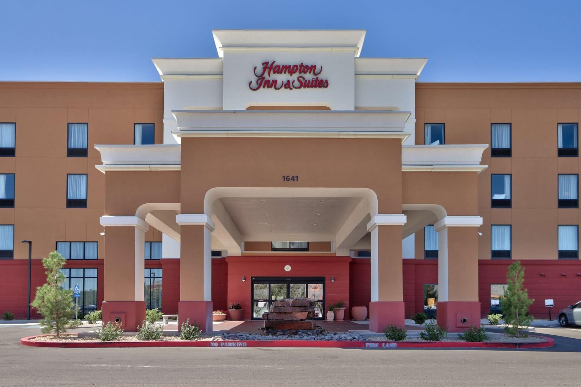 Hampton Inn & Suites Las Cruces I-10, Nm property views in Las Cruces, NM — gallery photo 3