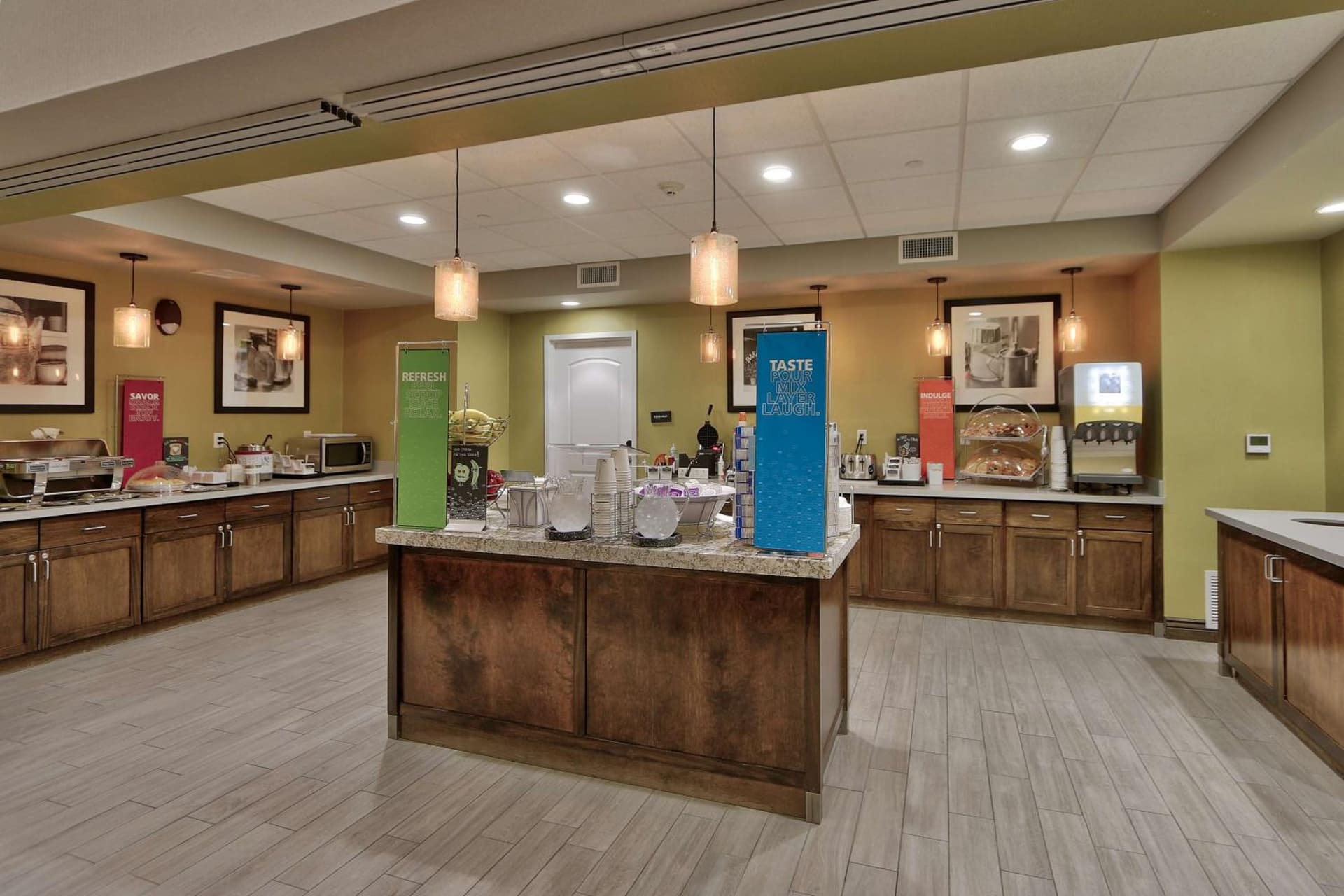 Hampton Inn & Suites Las Cruces I-10, Nm property views in Las Cruces, NM — gallery photo 3