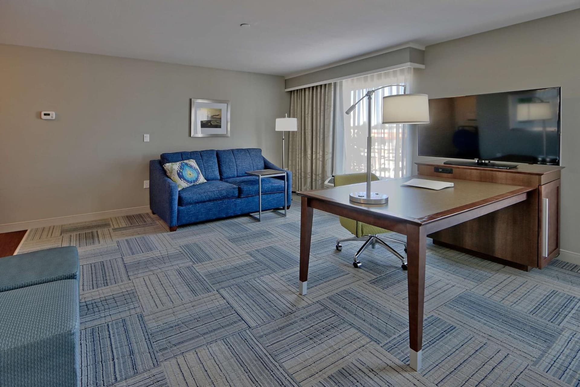 Hampton Inn & Suites Las Cruces I-10, Nm interior in Las Cruces, NM — gallery photo 2