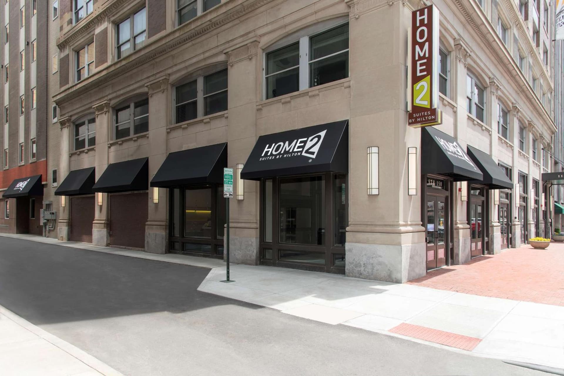 Home2 Suites by Hilton Indianapolis Downtown Indianapolis featured exterior or lobby in Indianapolis, IN — similar hotel