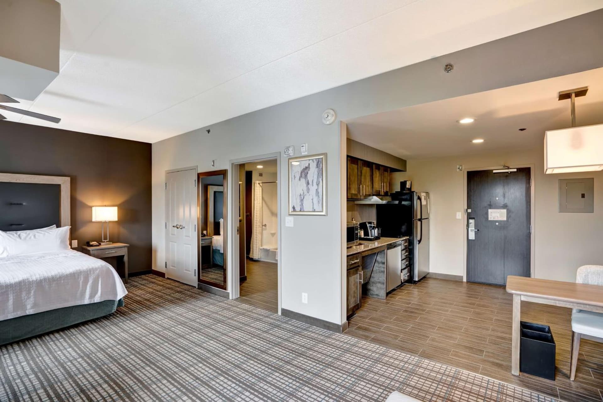Homewood Suites by Hilton Nashville Franklin interior in Franklin, TN — gallery photo 2