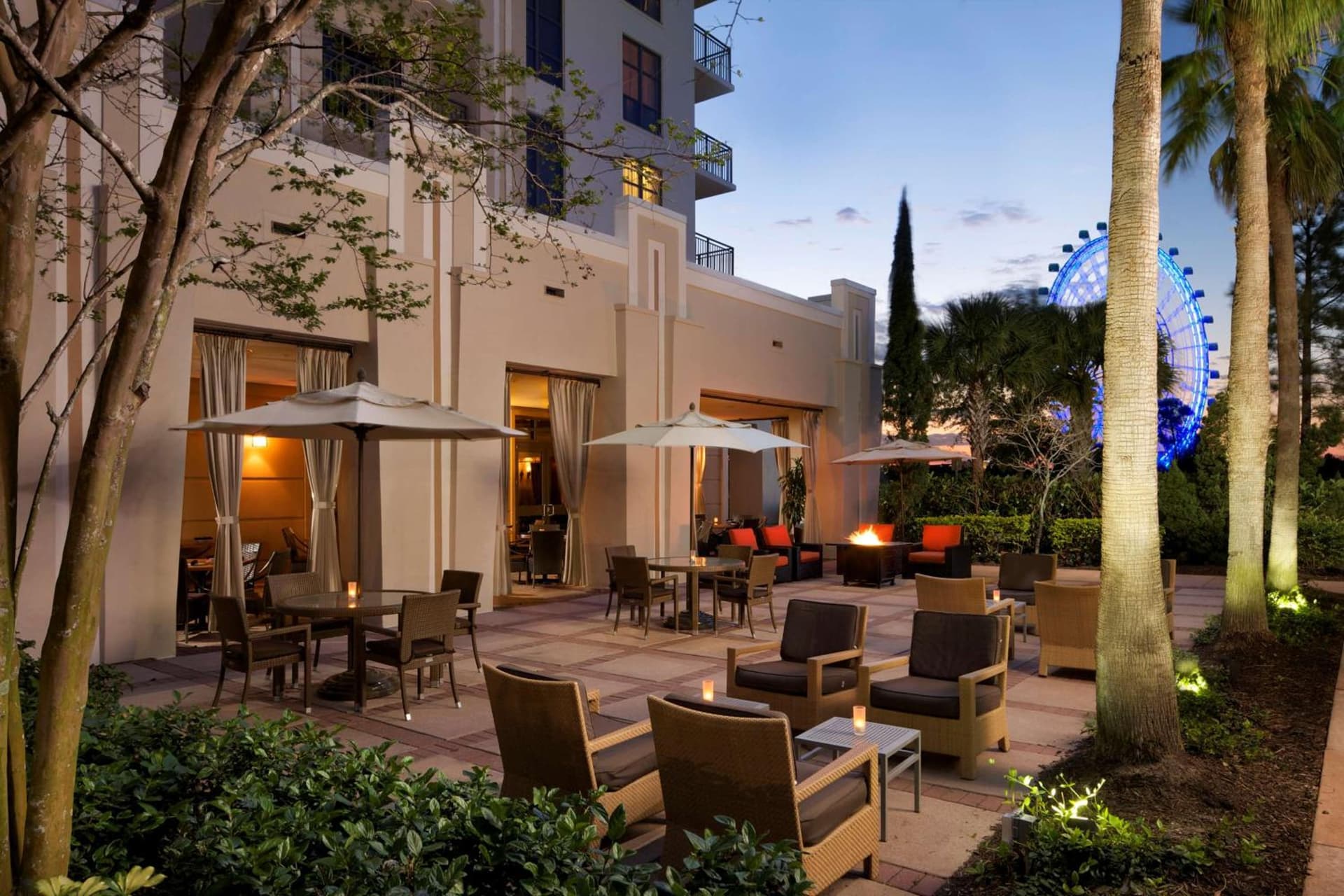 Hilton Grand Vacations Club Las Palmeras Orlando property views in Orlando, FL — gallery photo 3