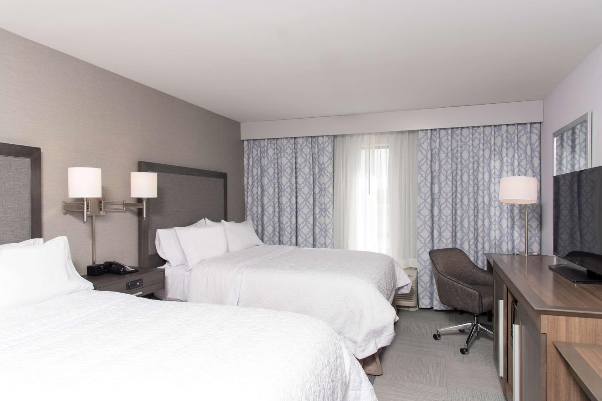Hampton Inn and Suites Michigan City gallery photo in Michigan City, IN — image 11