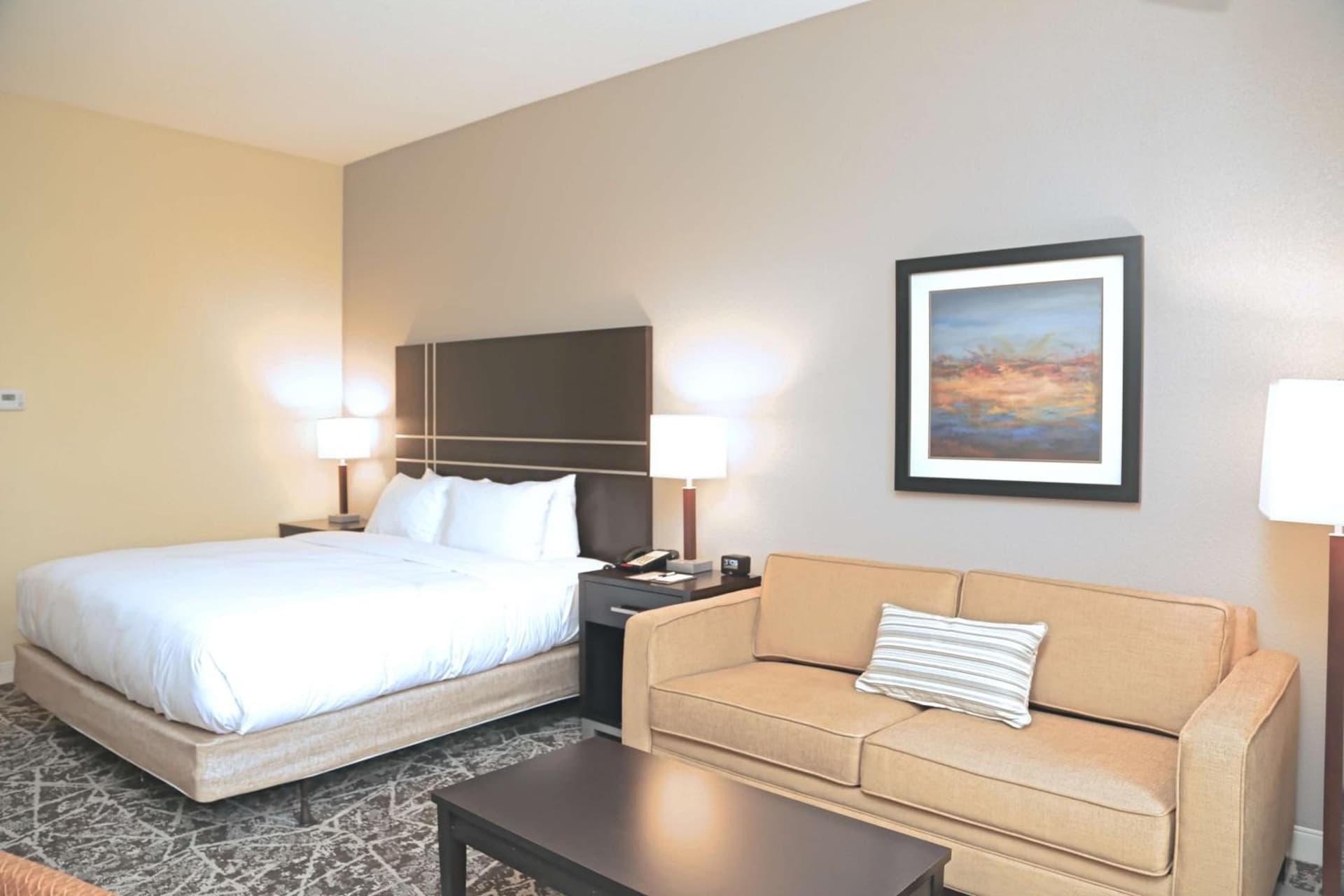 DoubleTree by Hilton Boston-Rockland gallery photo in Rockland — image 19