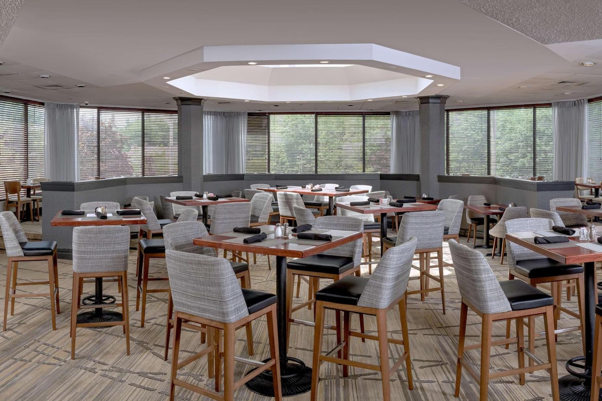 DoubleTree by Hilton Boston-Rockland gallery photo in Rockland — image 24