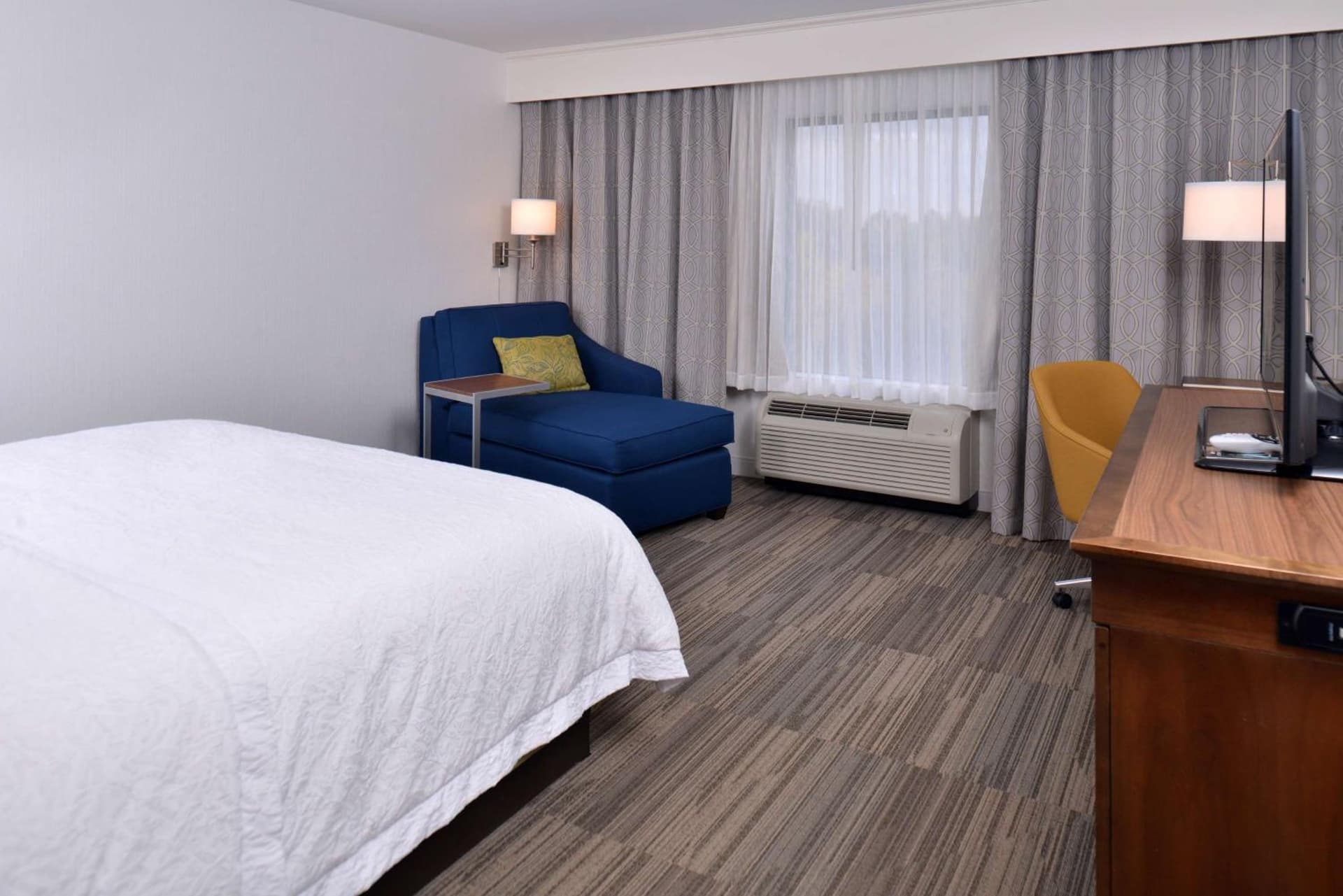 Hampton Inn & Suites Ann Arbor West gallery photo in Ann Arbor, MI — image 17