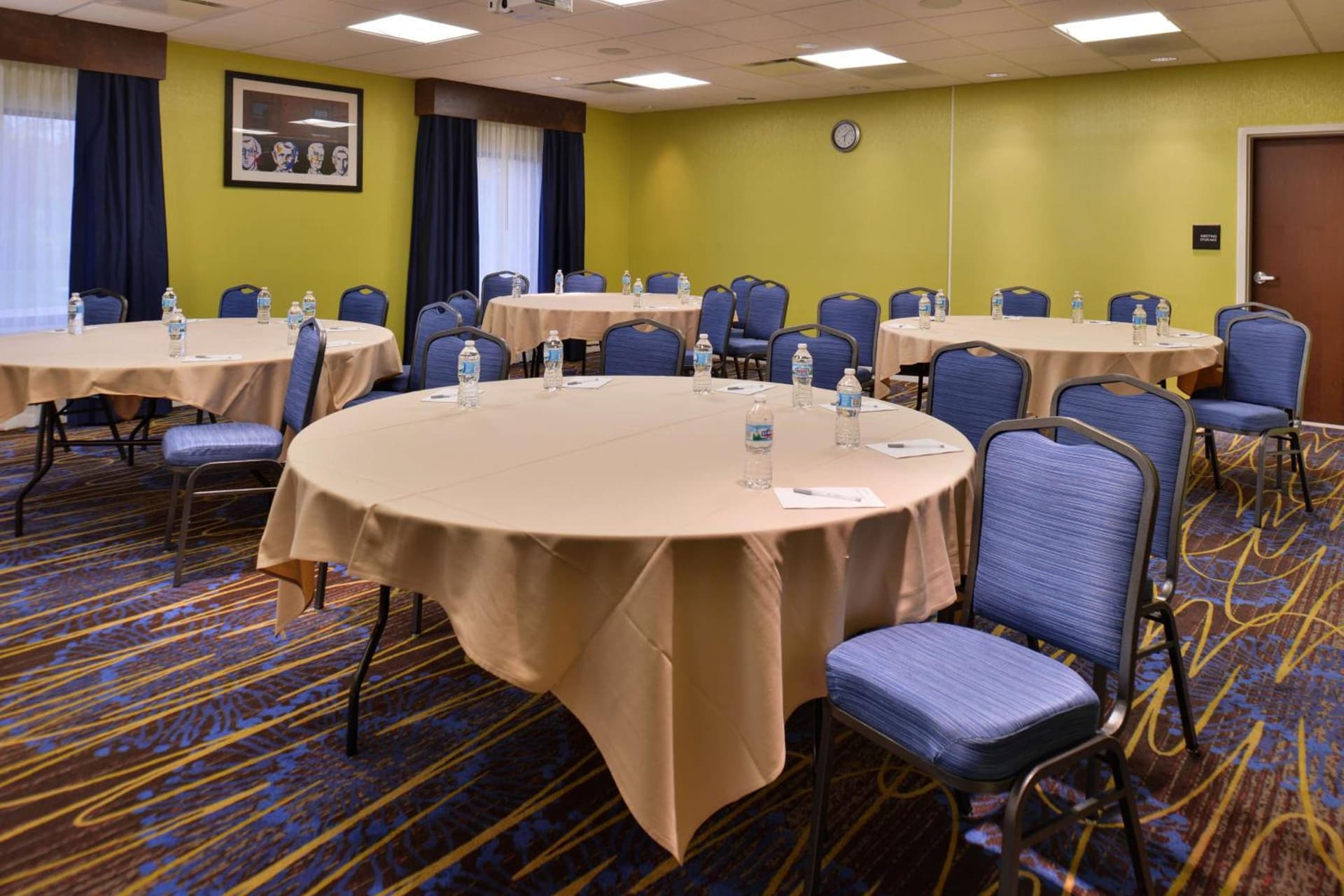 Hampton Inn & Suites Ann Arbor West gallery photo in Ann Arbor, MI — image 25