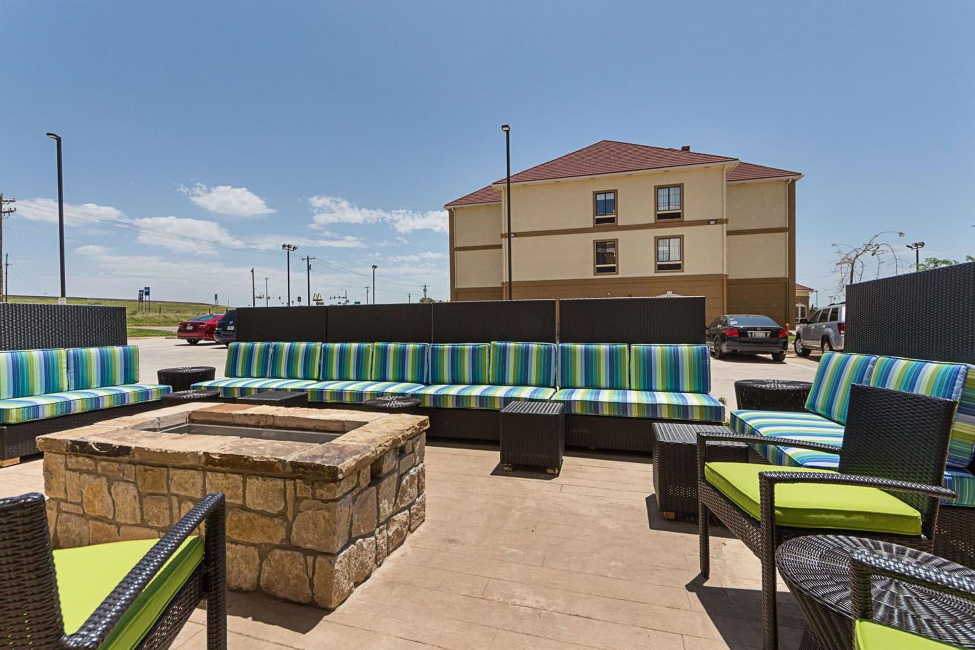 Home2 Suites By Hilton Oklahoma City Yukon property views in Yukon, OK — gallery photo 3