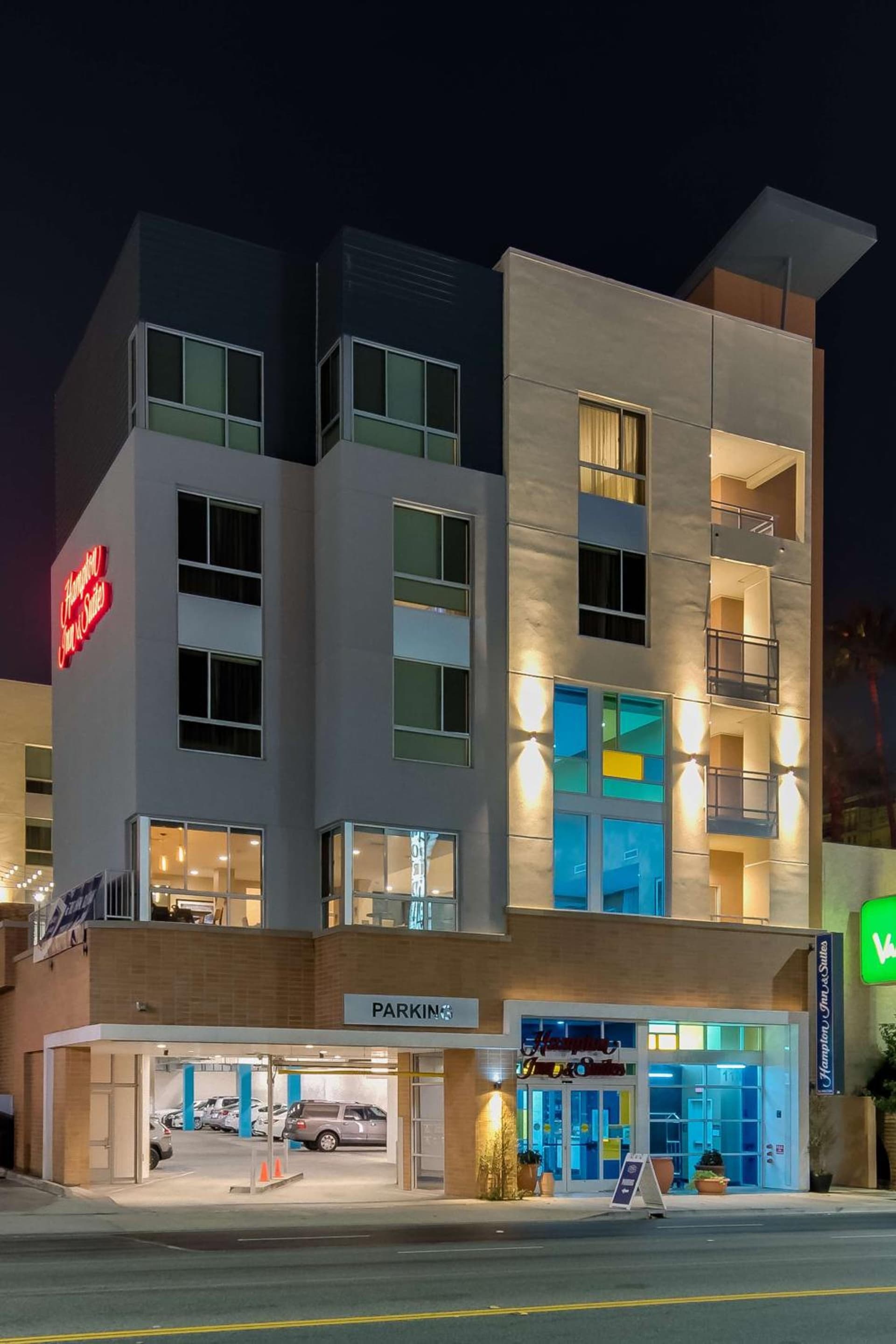 Hampton Inn & Suites Los Angeles - Glendale gallery photo in Glendale, CA — image 32