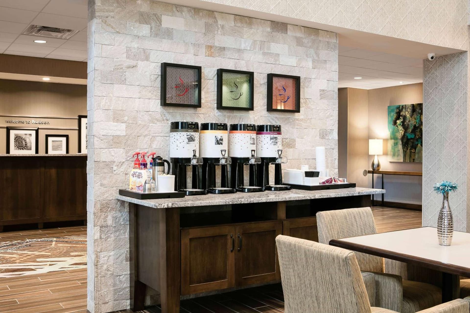Hampton Inn & Suites-Hudson Wisconsin gallery photo in Hudson, WI — image 33