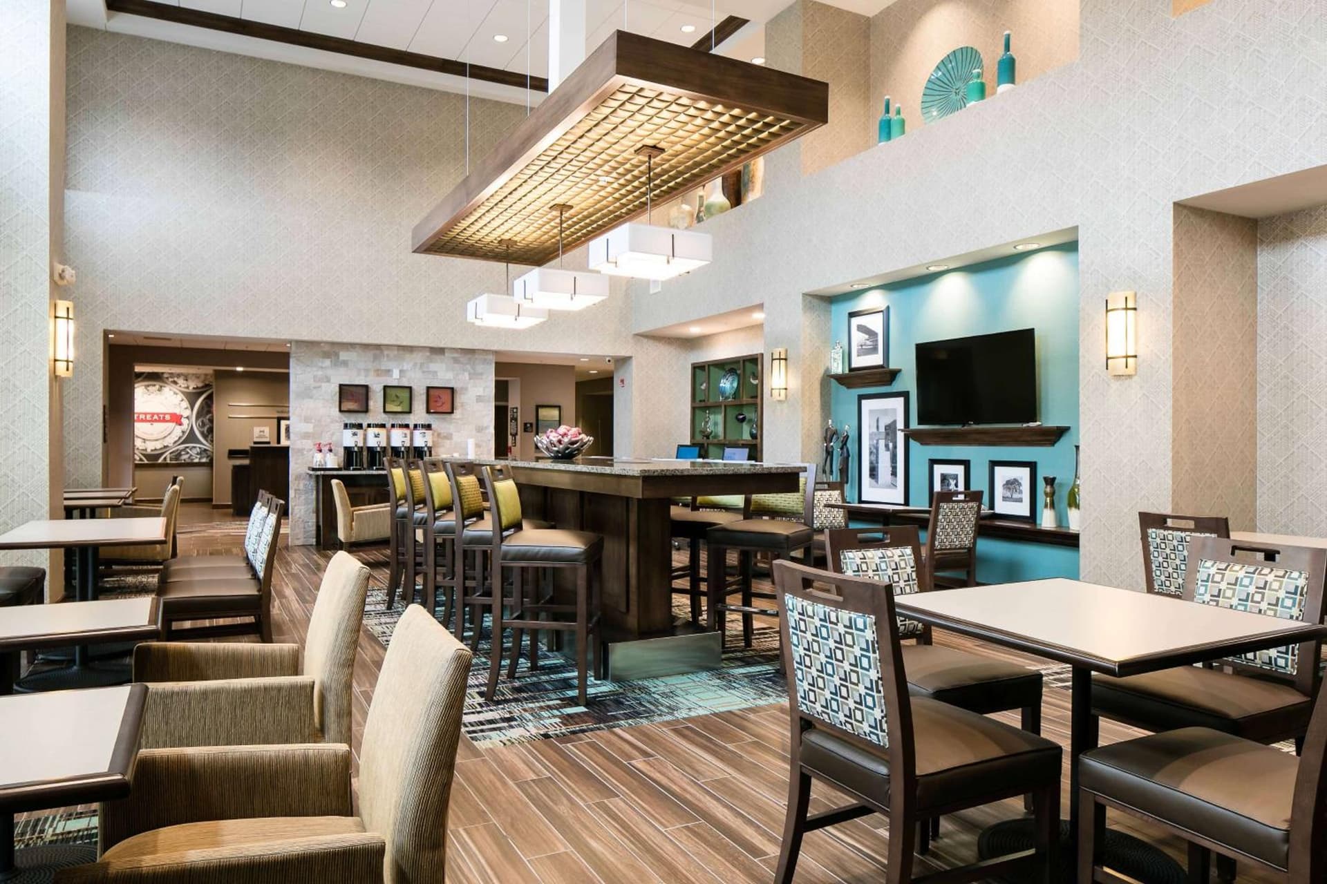 Hampton Inn & Suites-Hudson Wisconsin gallery photo in Hudson, WI — image 26