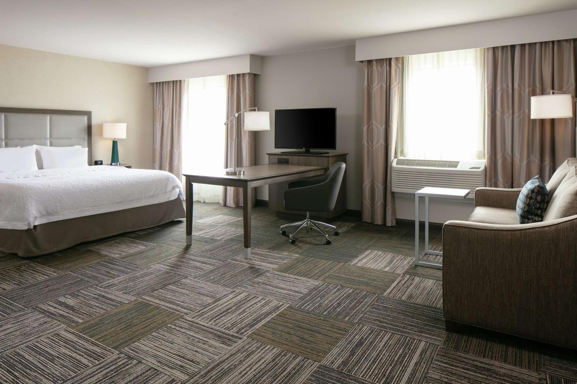 Hampton Inn & Suites-Hudson Wisconsin gallery photo in Hudson, WI — image 34