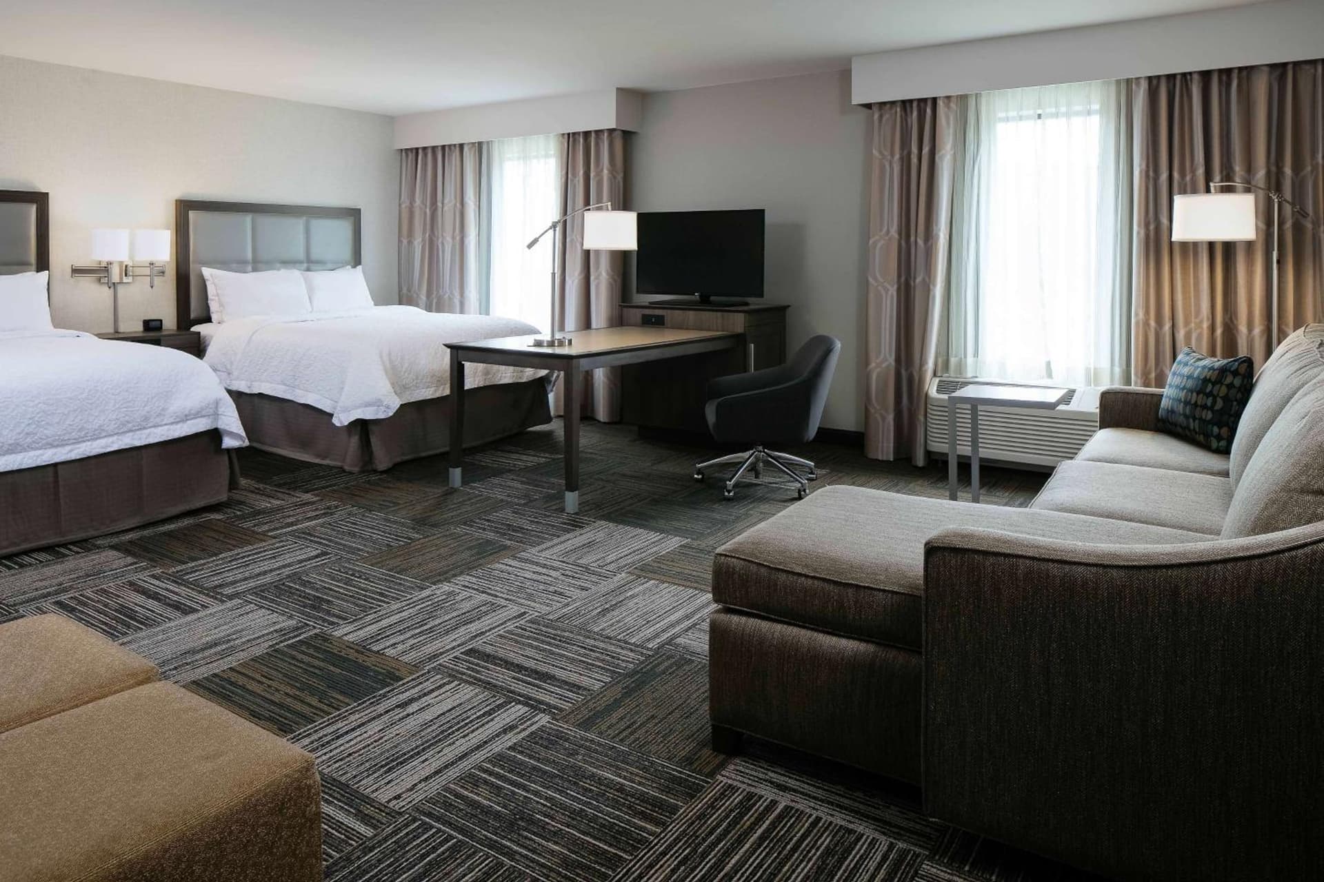 Hampton Inn & Suites-Hudson Wisconsin gallery photo in Hudson, WI — image 29