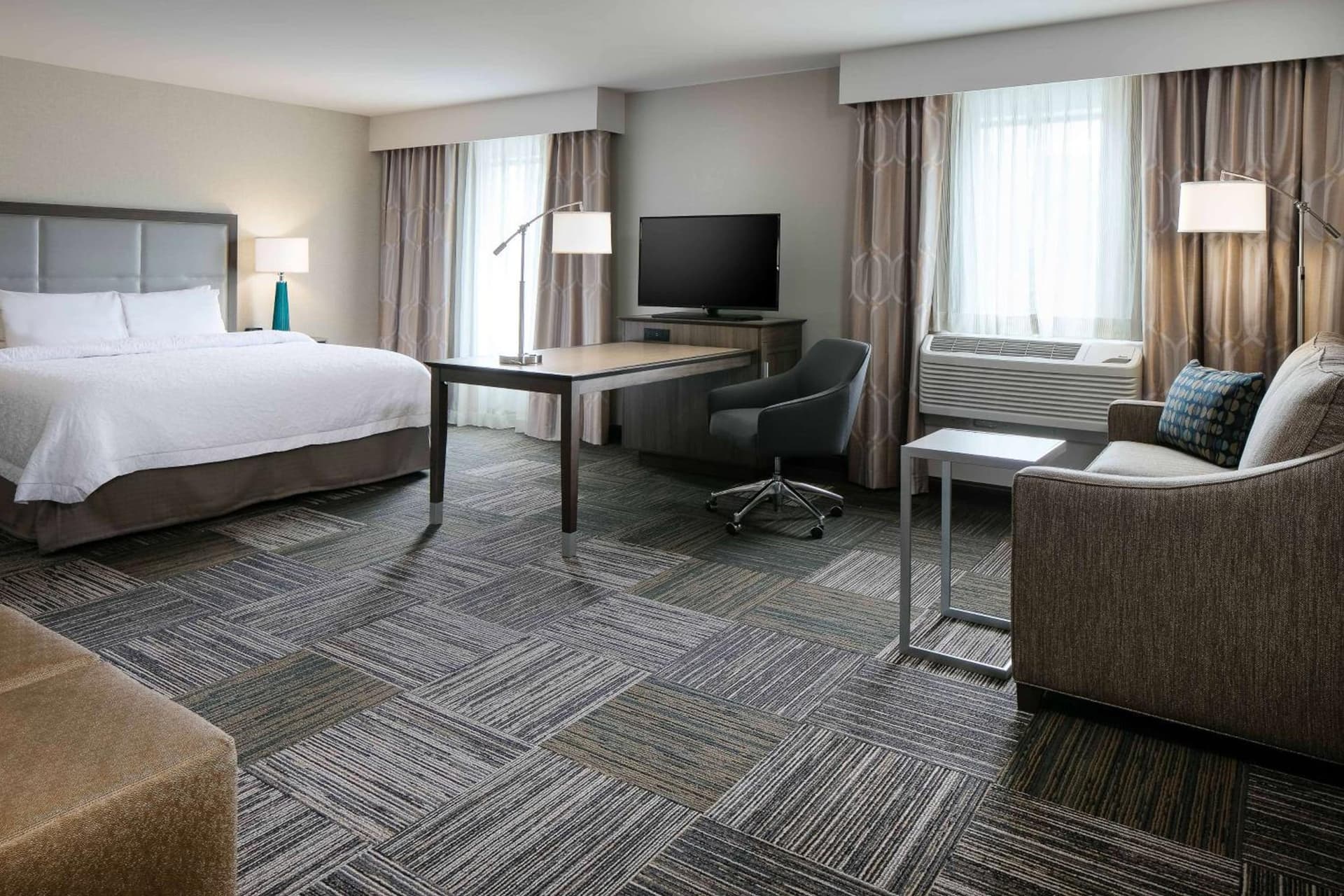 Hampton Inn & Suites-Hudson Wisconsin gallery photo in Hudson, WI — image 37
