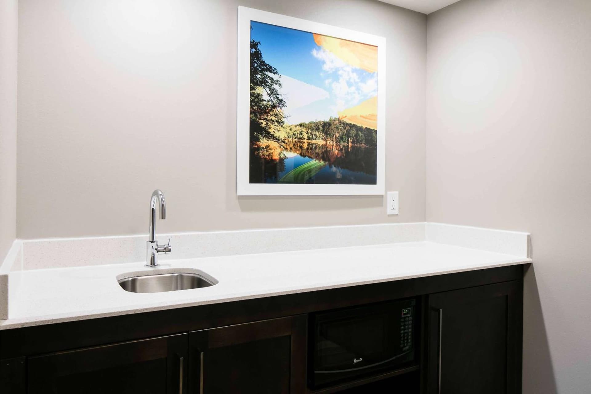 Hampton Inn & Suites-Hudson Wisconsin gallery photo in Hudson, WI — image 10