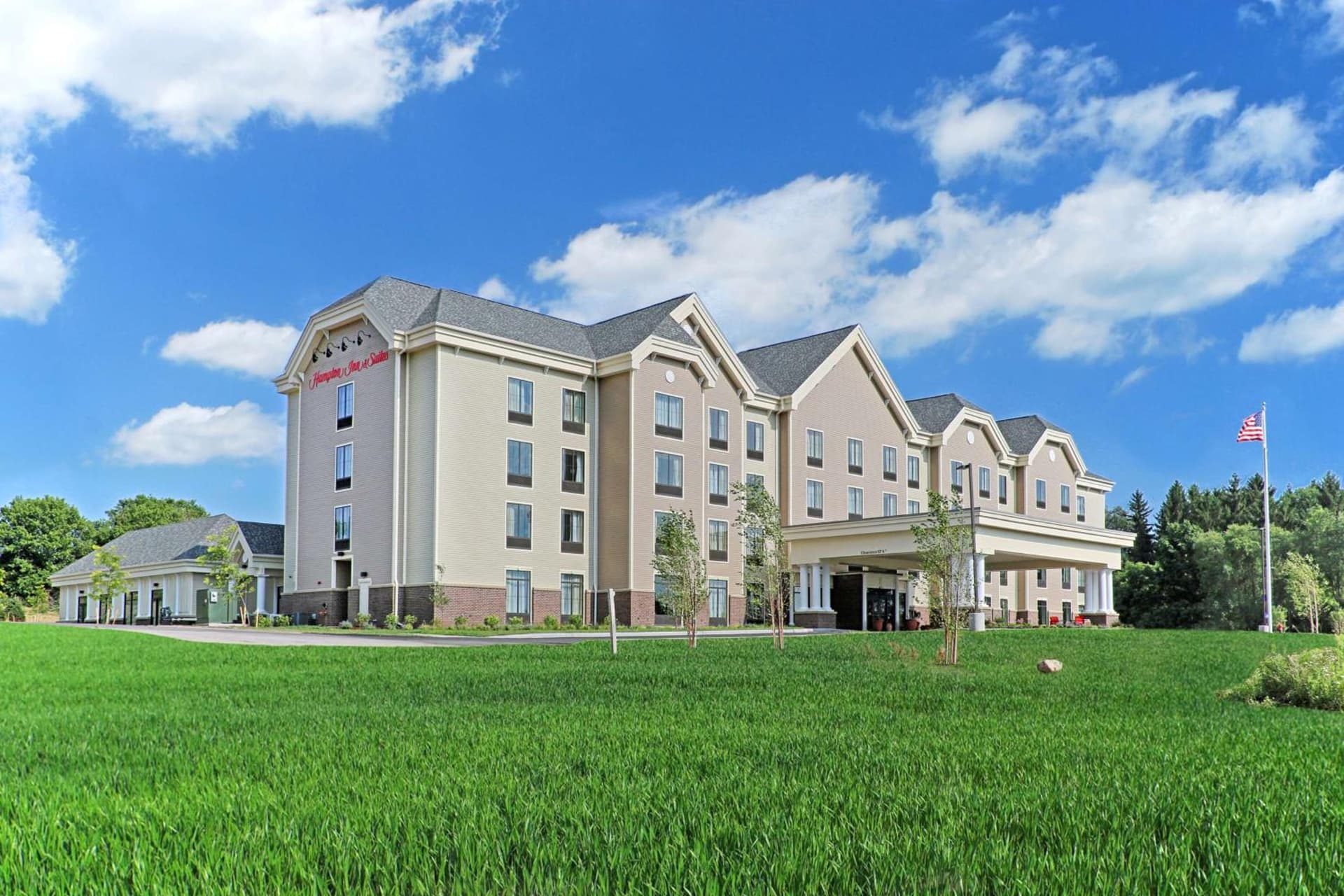 Hampton Inn & Suites Cazenovia, NY exterior or lobby in Cazenovia — main listing photo