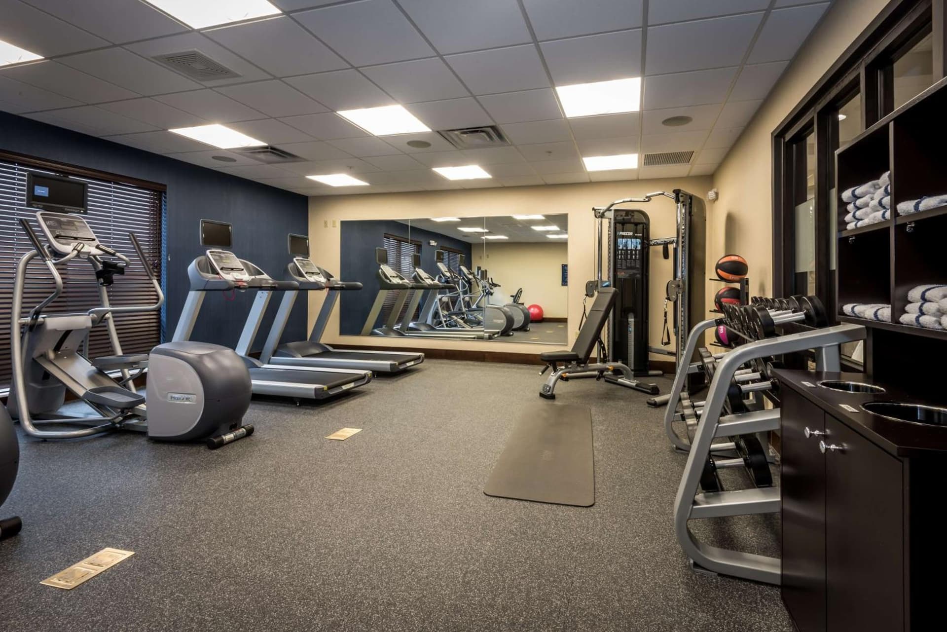 Hampton Inn & Suites By Hilton Hammond, In gallery photo in Hammond, IN — image 15