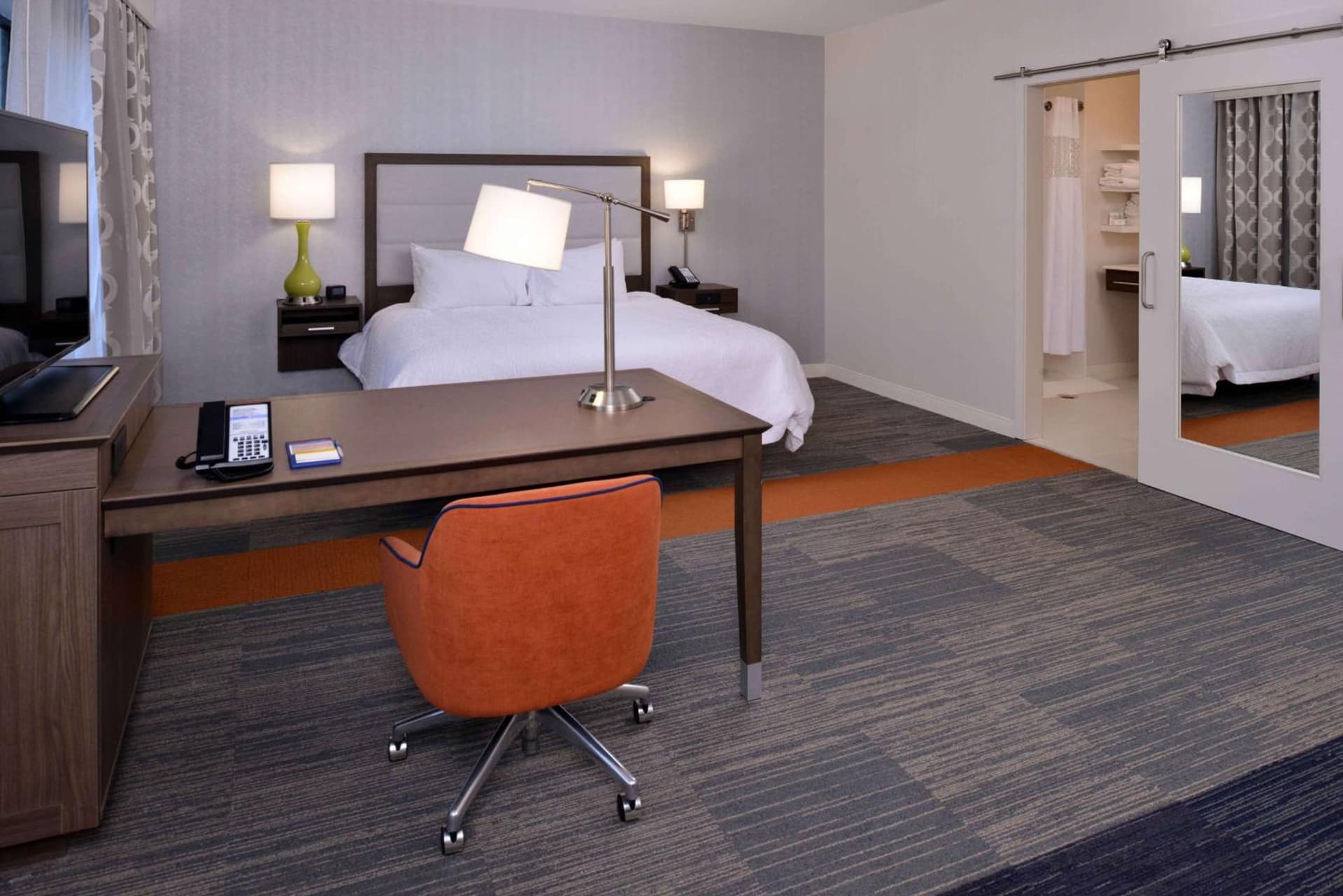 Hampton Inn & Suites Albany-East Greenbush, NY property views in East Greenbush — gallery photo 3