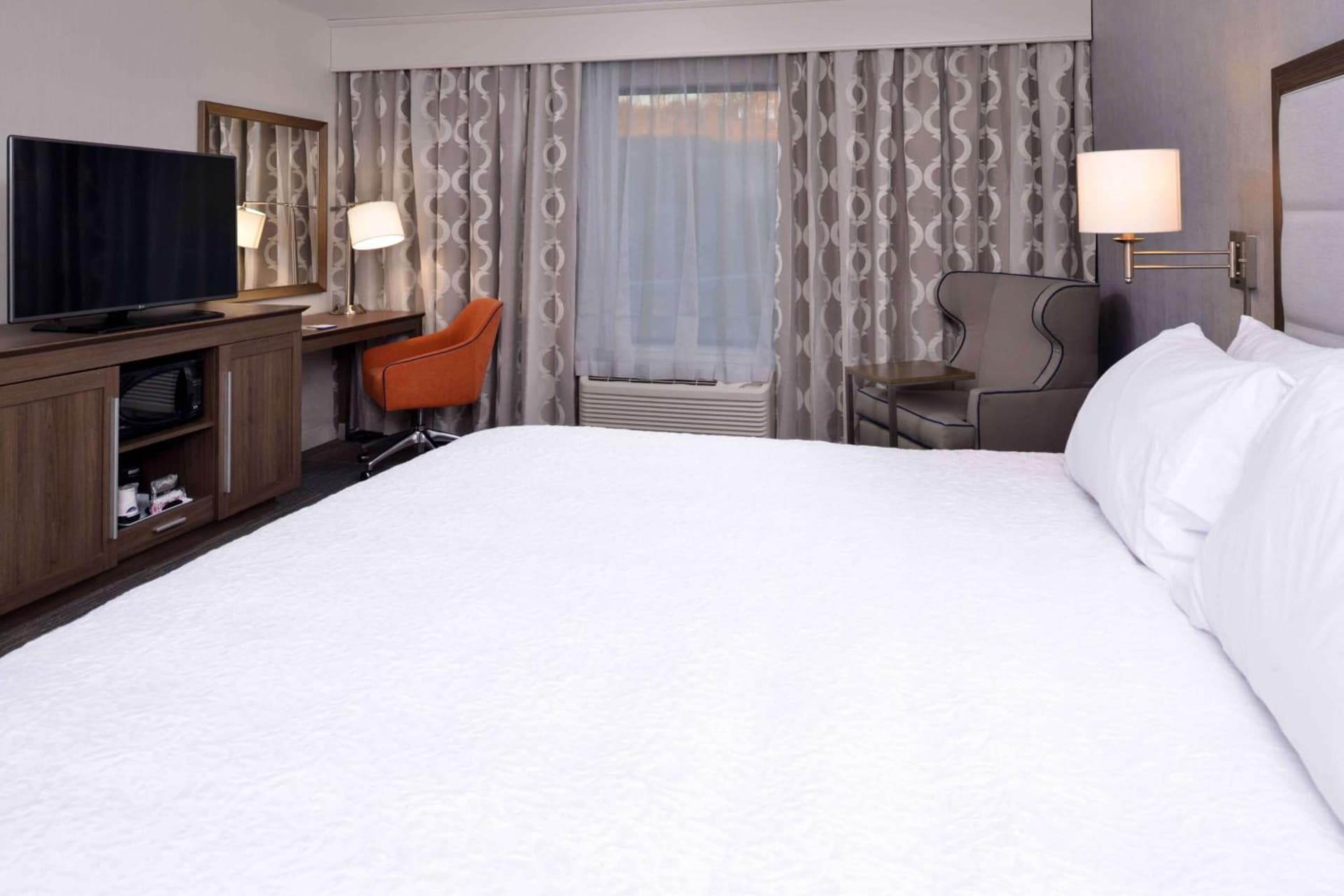 Hampton Inn & Suites Albany-East Greenbush, NY gallery photo in East Greenbush — image 19