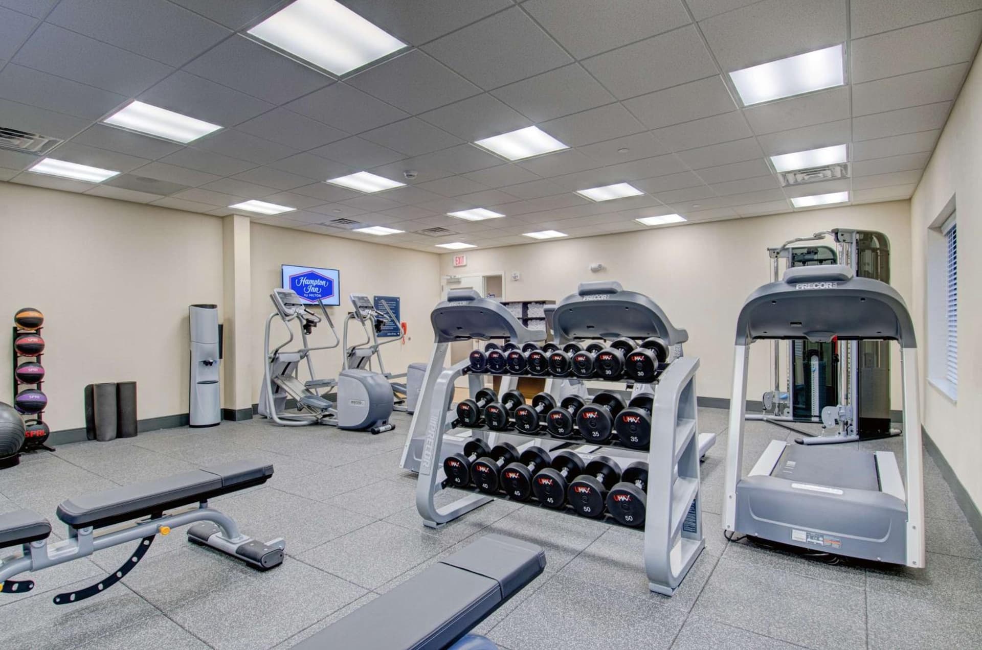 Hampton Inn Boston - Westborough interior in Westborough — gallery photo 2