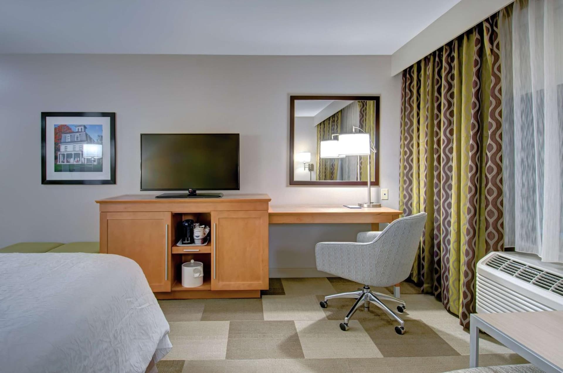 Hampton Inn Boston - Westborough gallery photo in Westborough — image 18