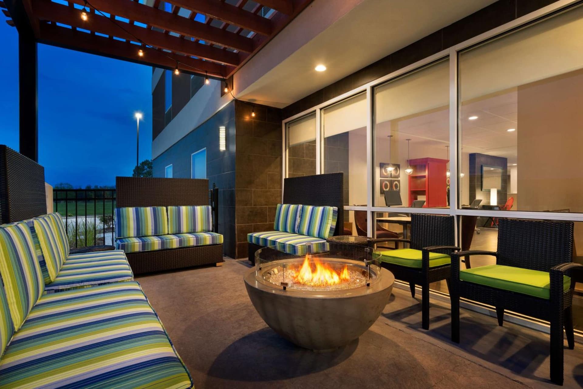 Home2 Suites By Hilton Baton Rouge interior in Baton Rouge, LA — gallery photo 2