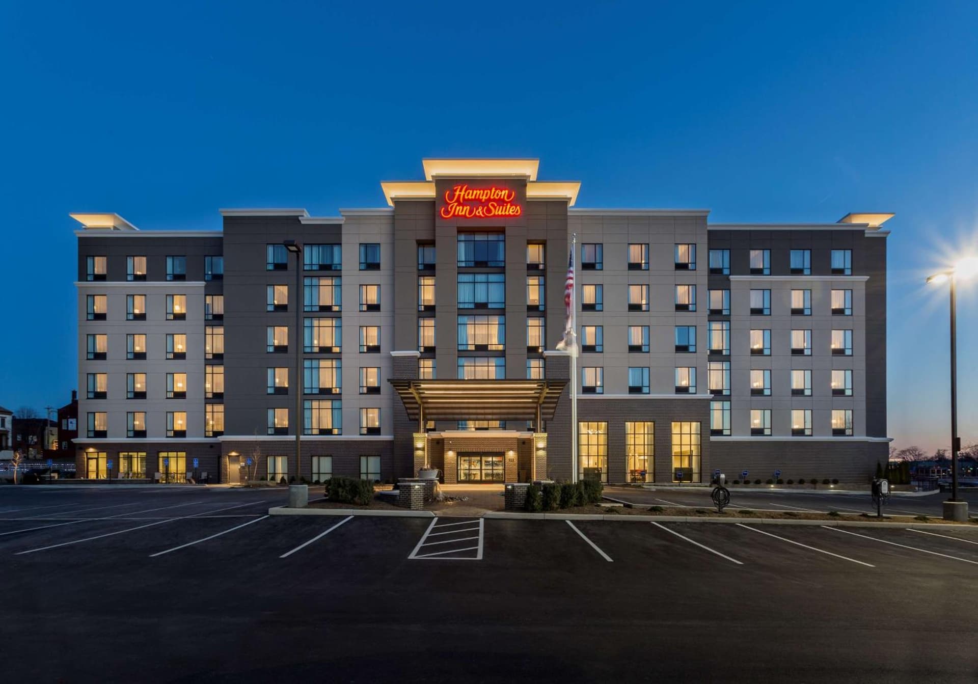 Hampton Inn & Suites Newport/Cincinnati, KY featured exterior or lobby in Newport, KY — similar hotel