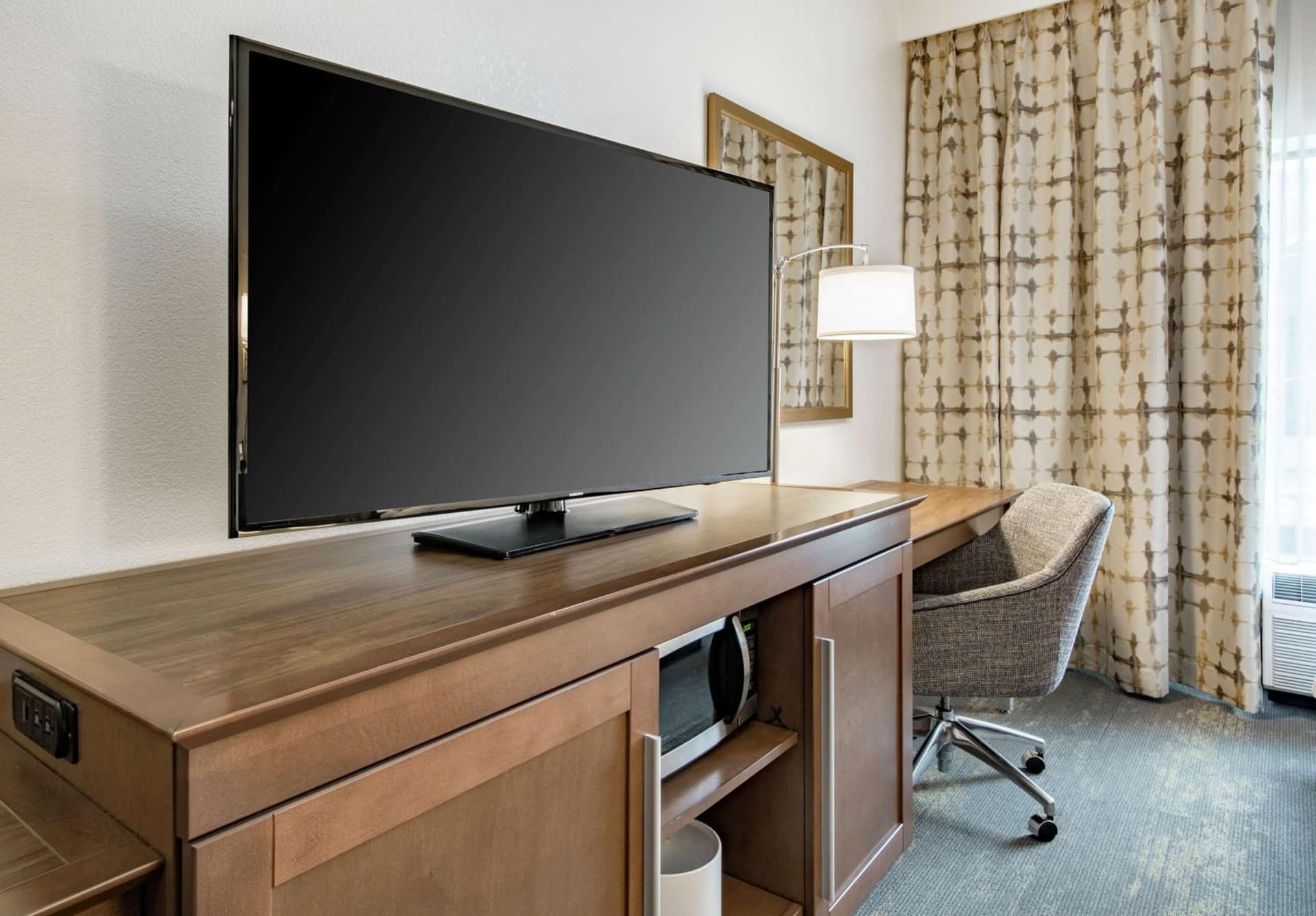 Hampton Inn & Suites Newport/Cincinnati, KY gallery photo in Newport, KY — image 6