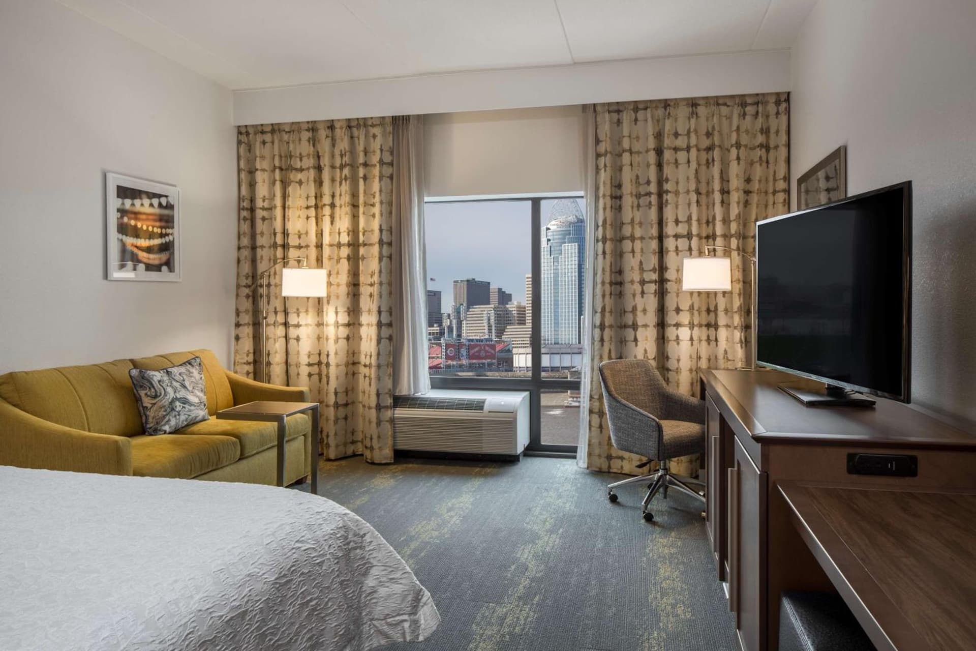 Hampton Inn & Suites Newport/Cincinnati, KY gallery photo in Newport, KY — image 12