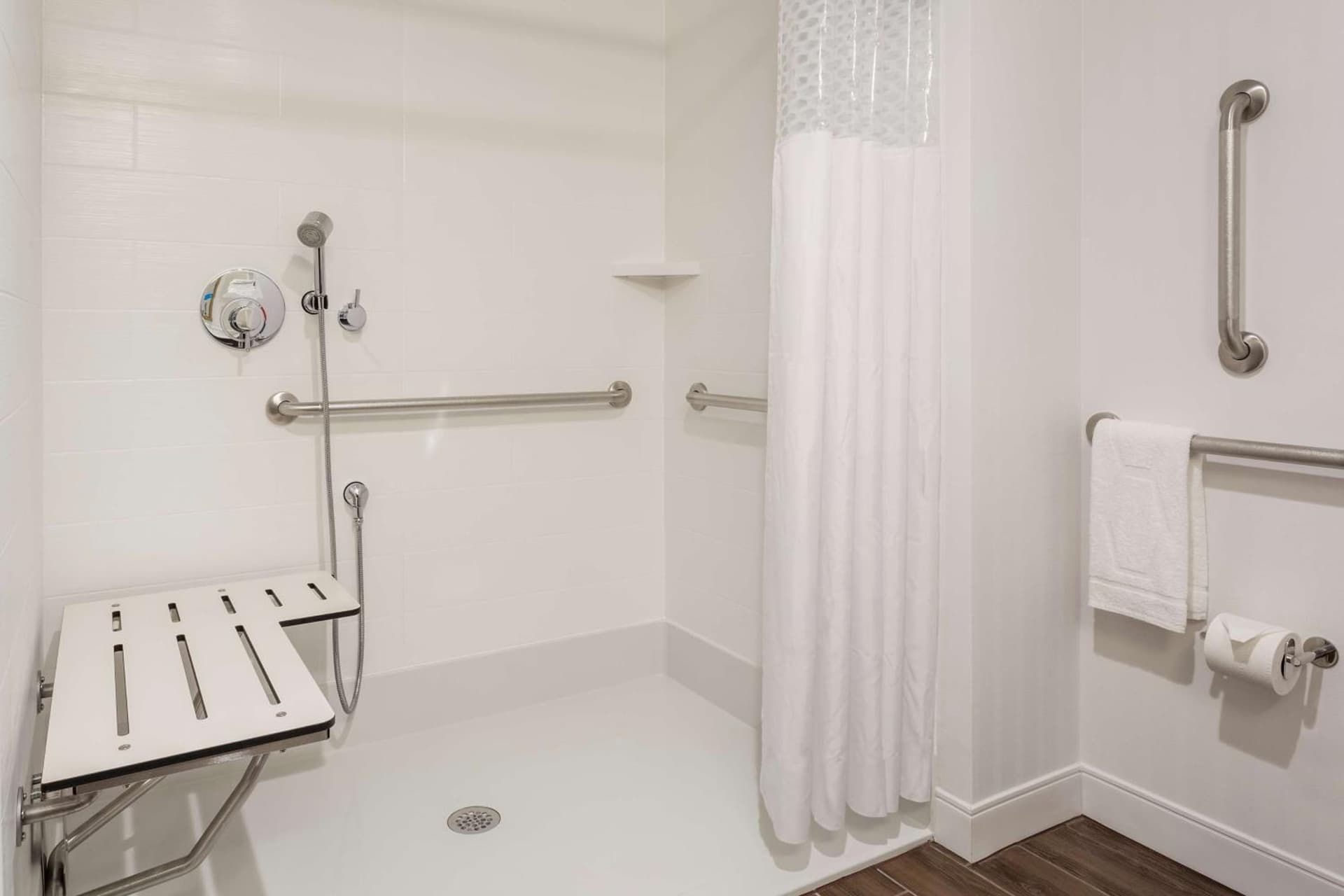 Hampton Inn & Suites Newport/Cincinnati, KY gallery photo in Newport, KY — image 27