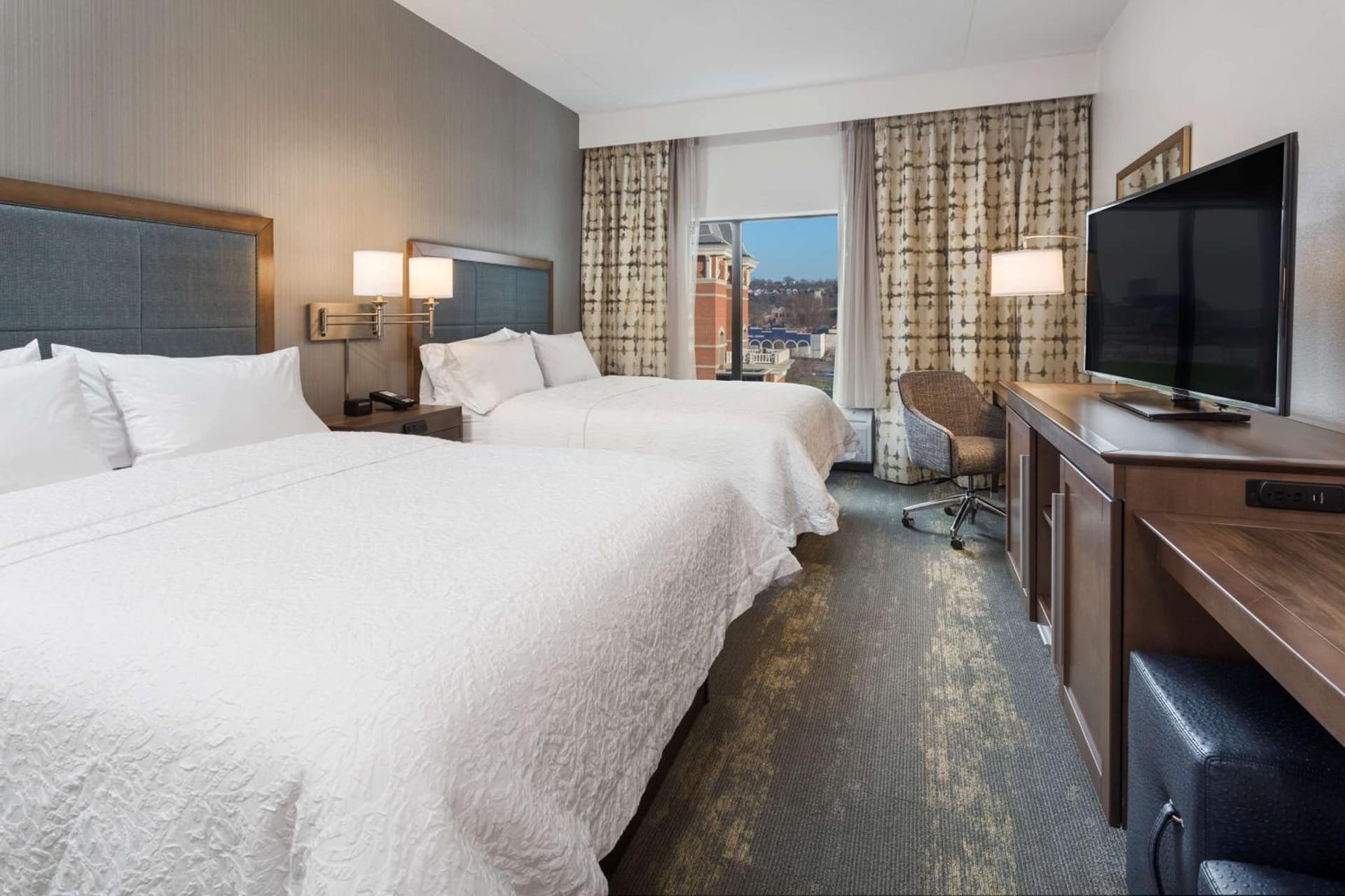 Hampton Inn & Suites Newport/Cincinnati, KY gallery photo in Newport, KY — image 40
