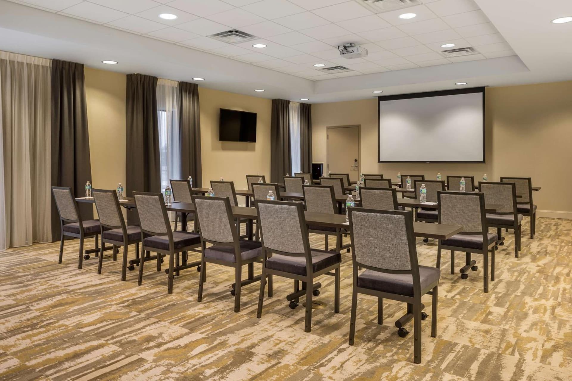 Hampton Inn & Suites Newport/Cincinnati, KY gallery photo in Newport, KY — image 15